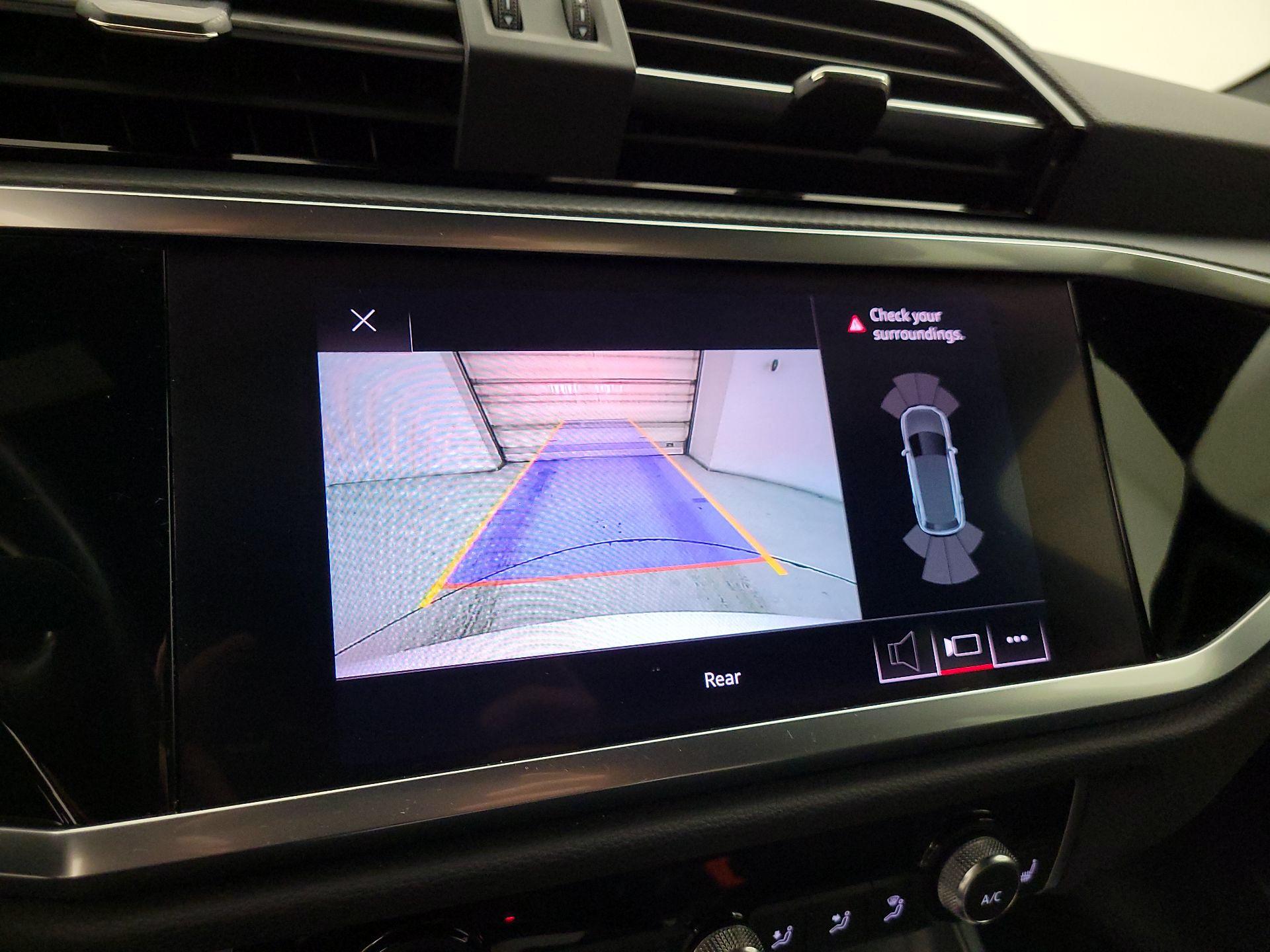 Thumbnail: 2021 Audi Q3 - 13