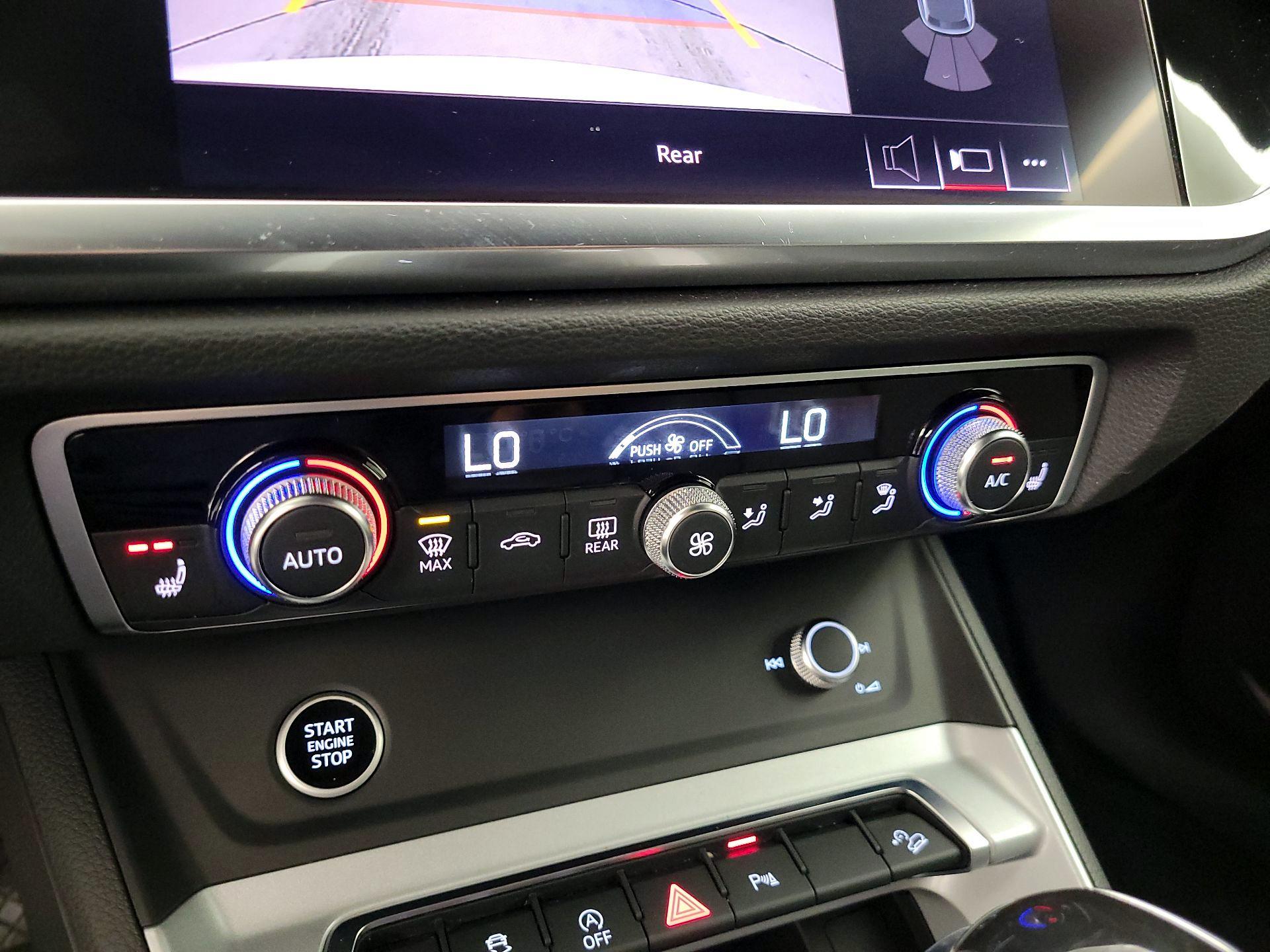 Thumbnail: 2021 Audi Q3 - 15