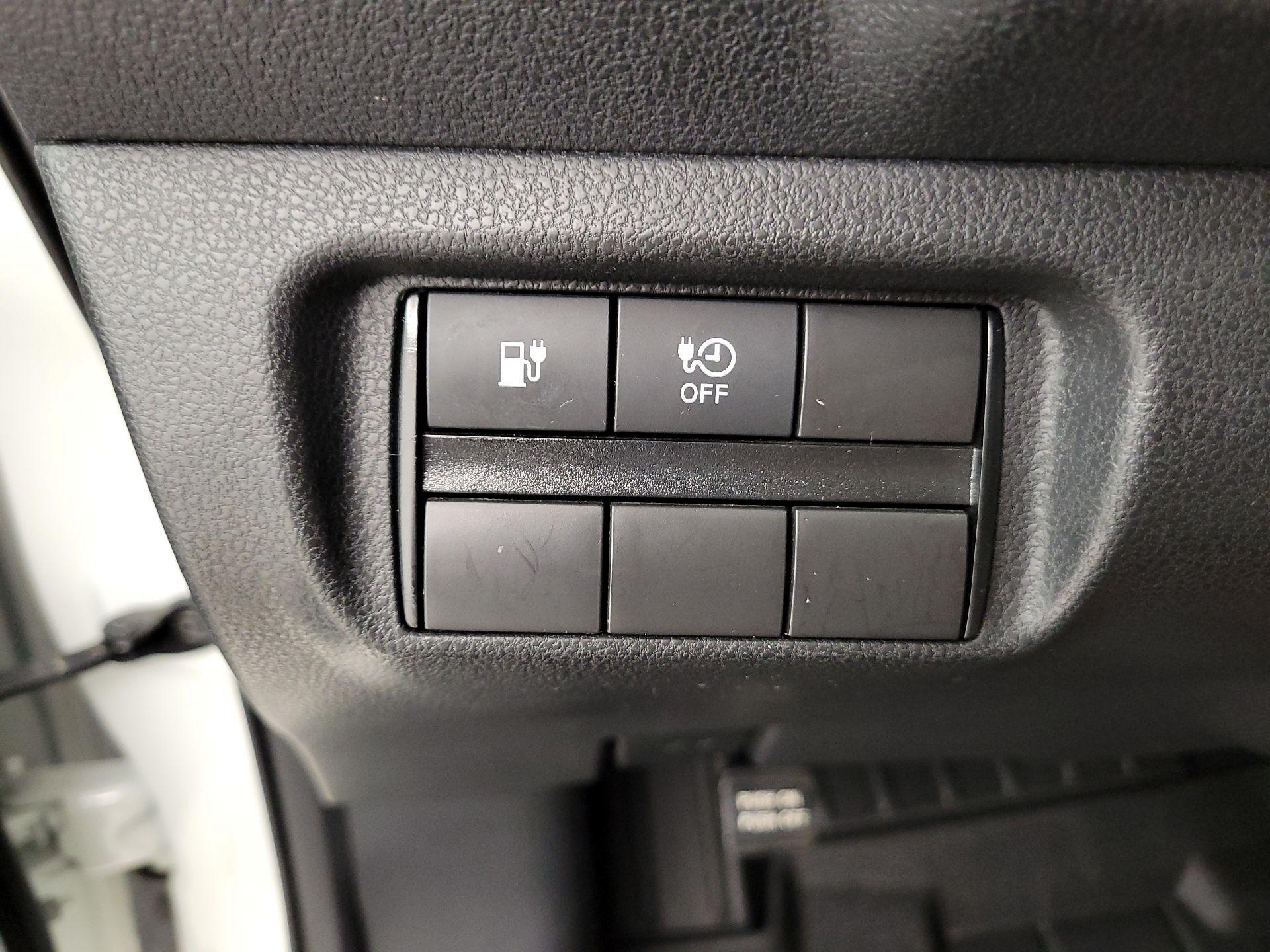 Thumbnail: 2019 Nissan Leaf - 13