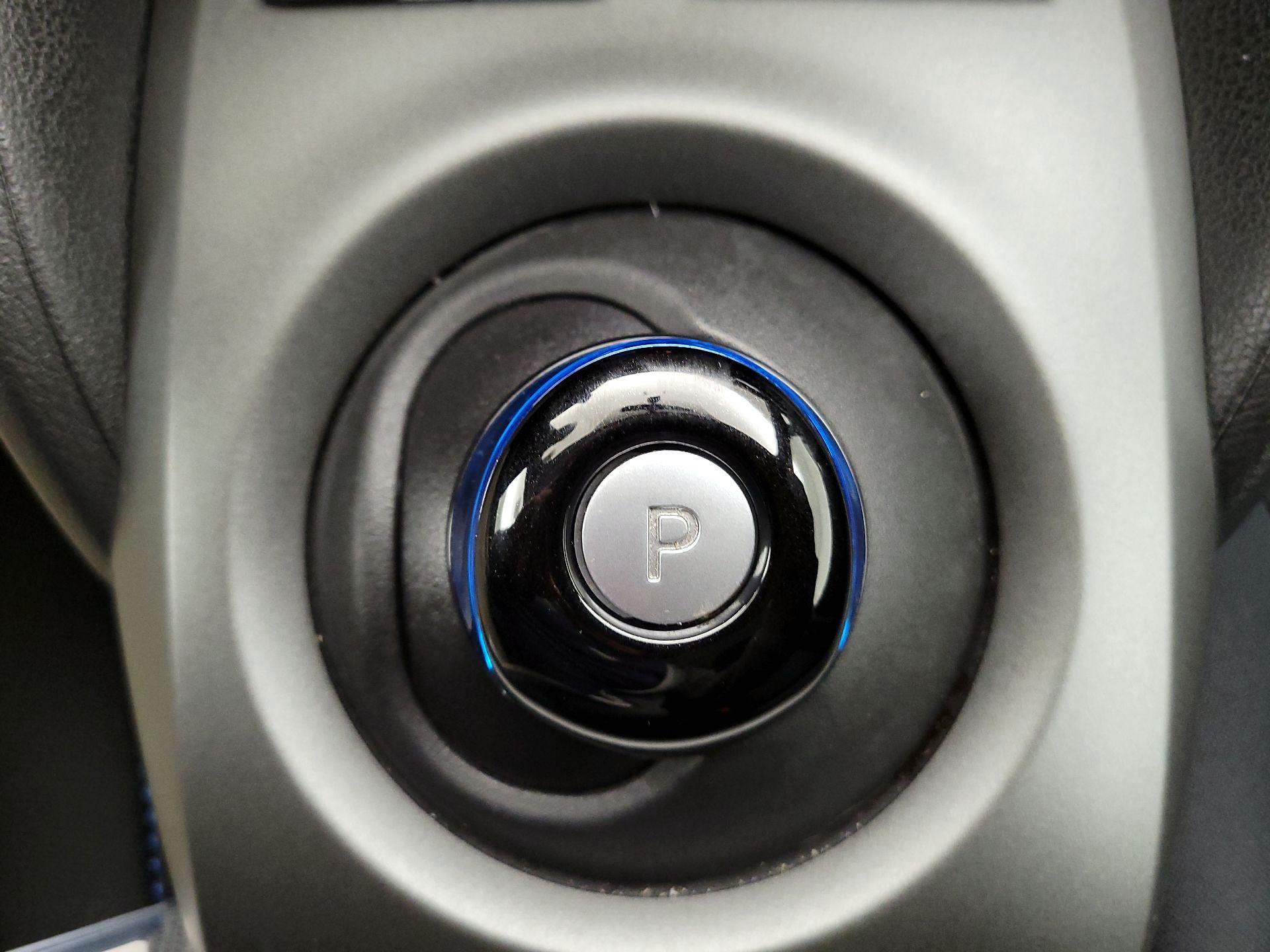 Thumbnail: 2019 Nissan Leaf - 17