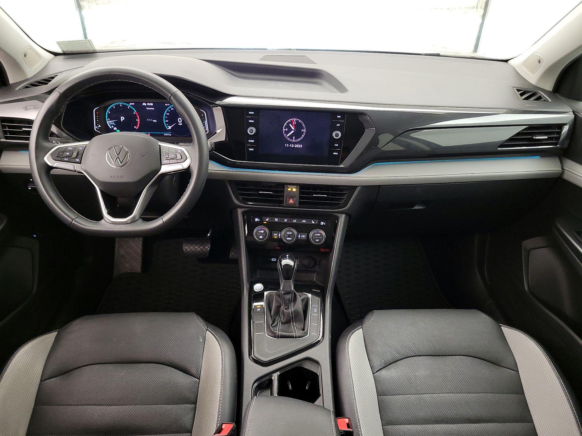 Thumbnail: 2022 Volkswagen Taos - 9