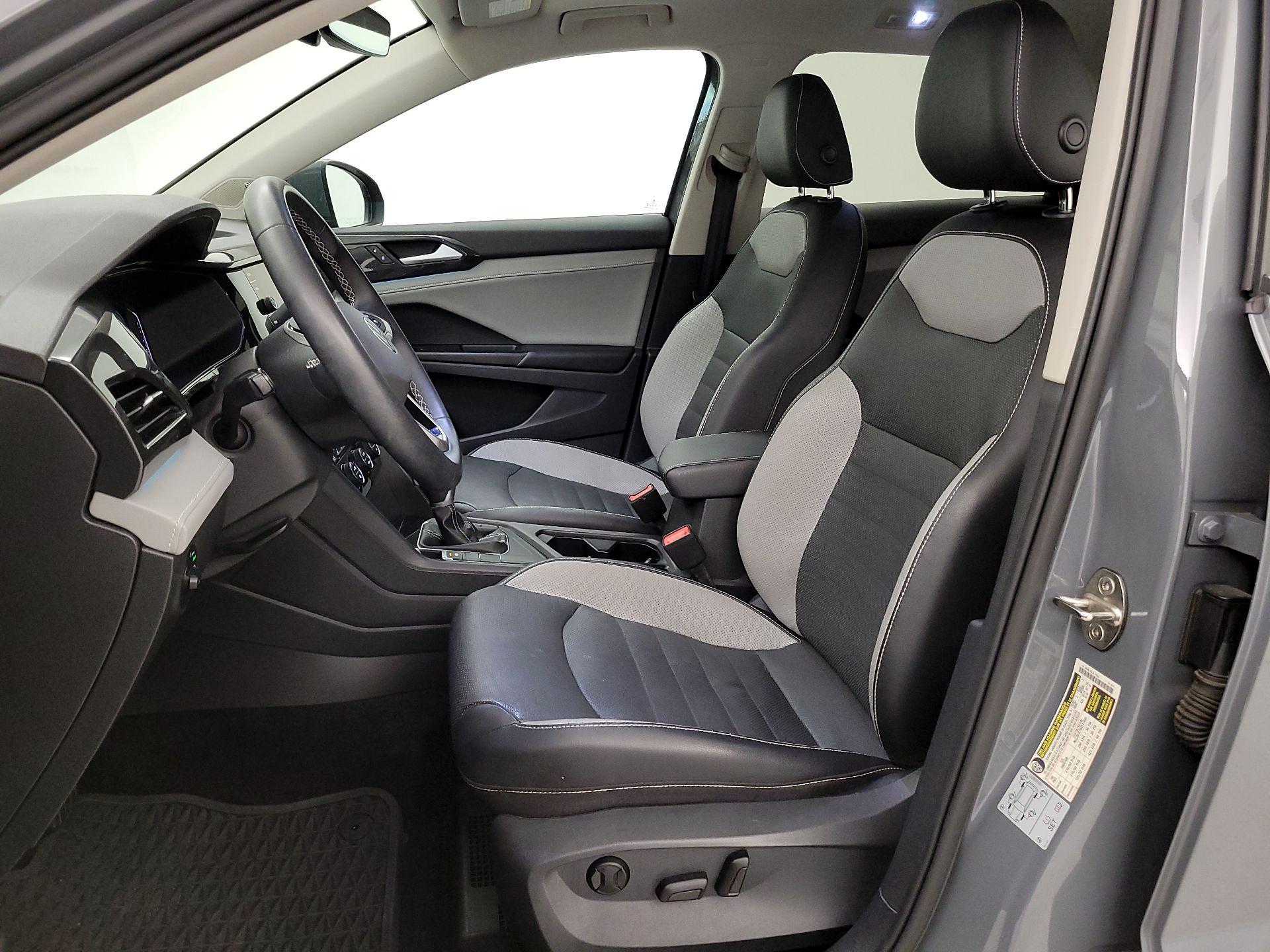 Thumbnail: 2022 Volkswagen Taos - 11