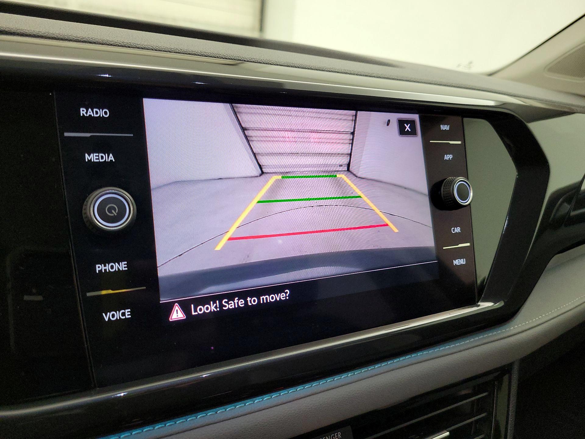 Thumbnail: 2022 Volkswagen Taos - 14