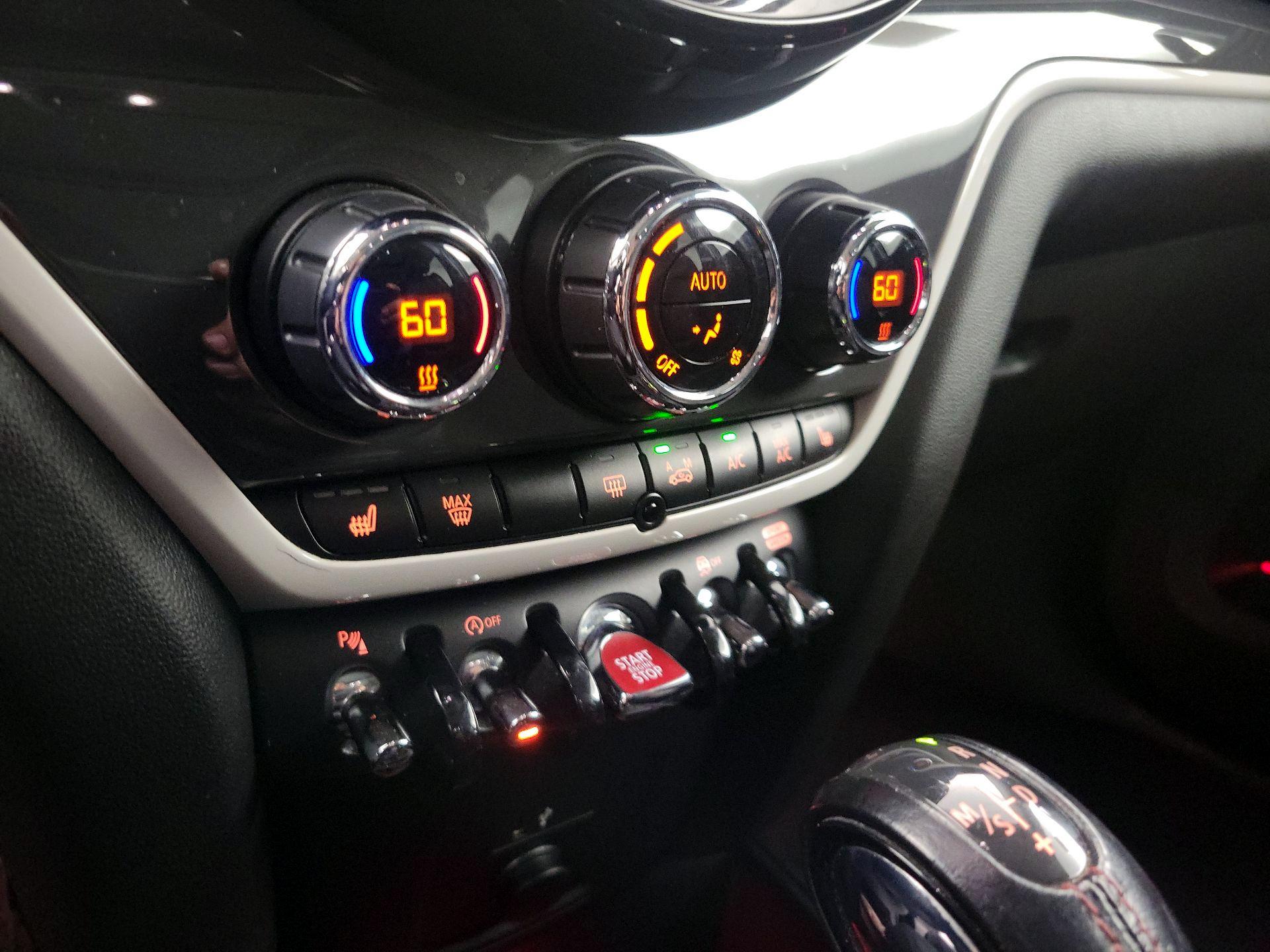 Thumbnail: 2019 MINI Cooper Countryman - 17