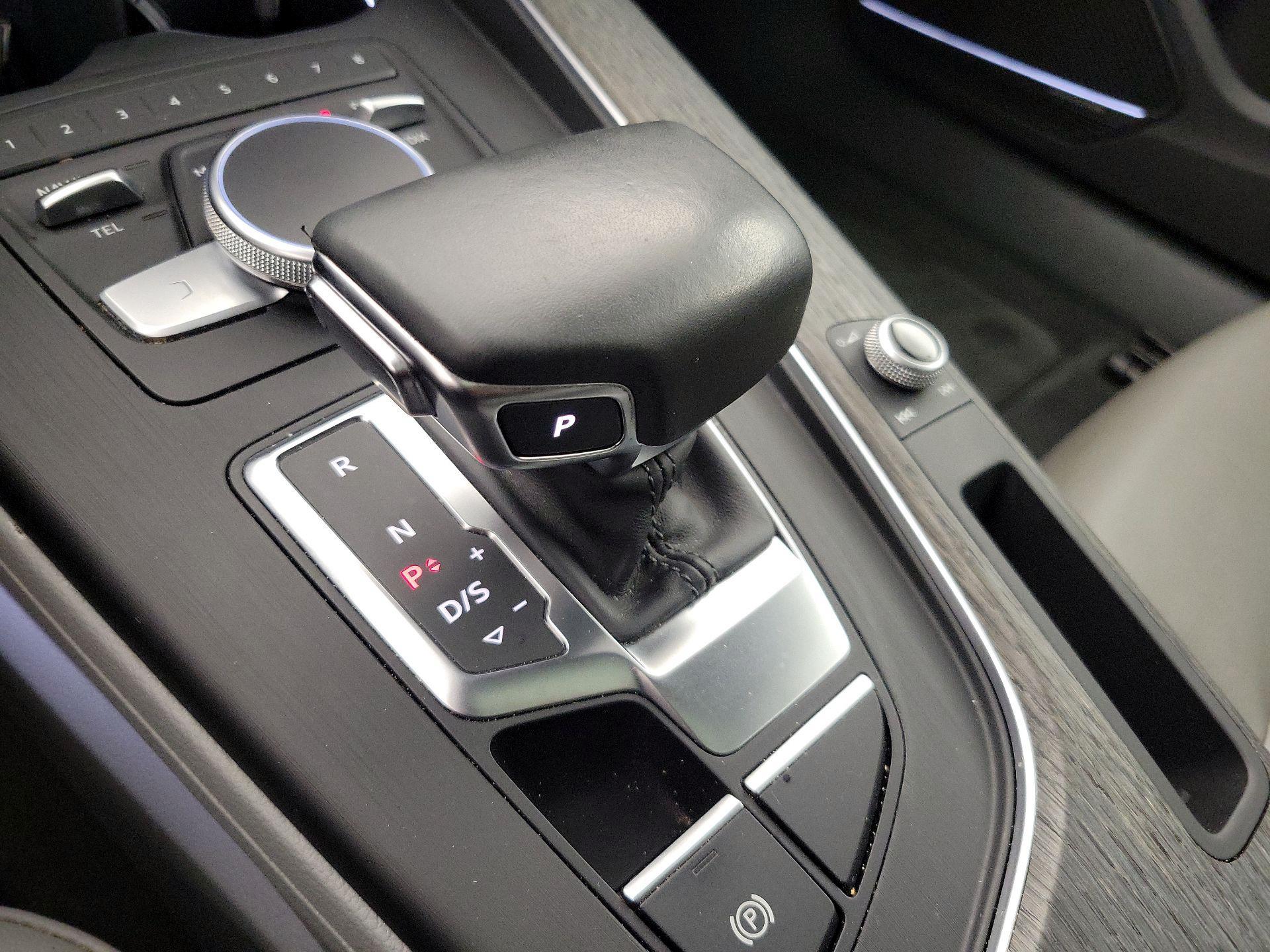 Thumbnail: 2018 Audi A4 - 18