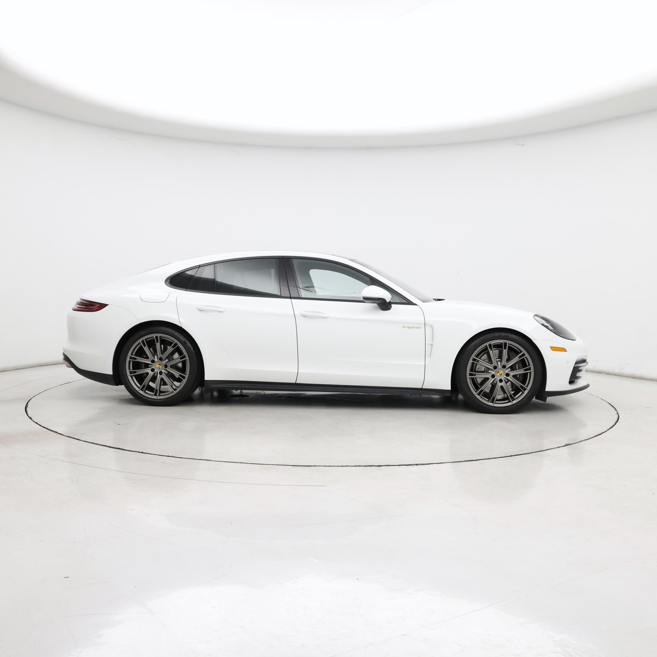 Thumbnail: 2020 Porsche Panamera - 7