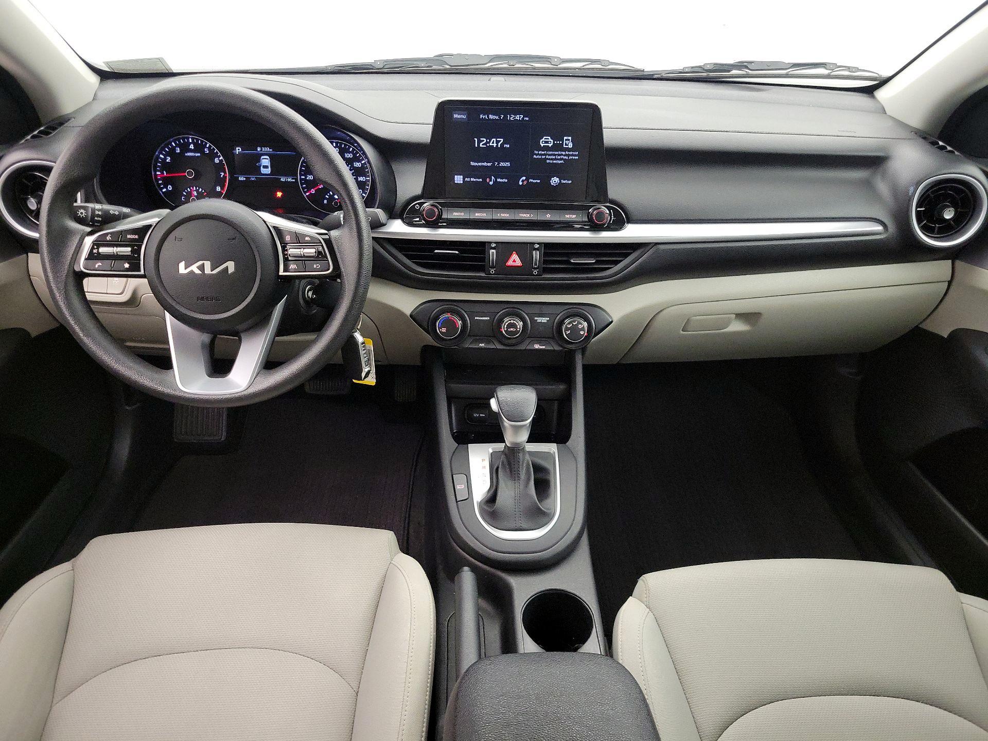 Thumbnail: 2023 Kia Forte - 9