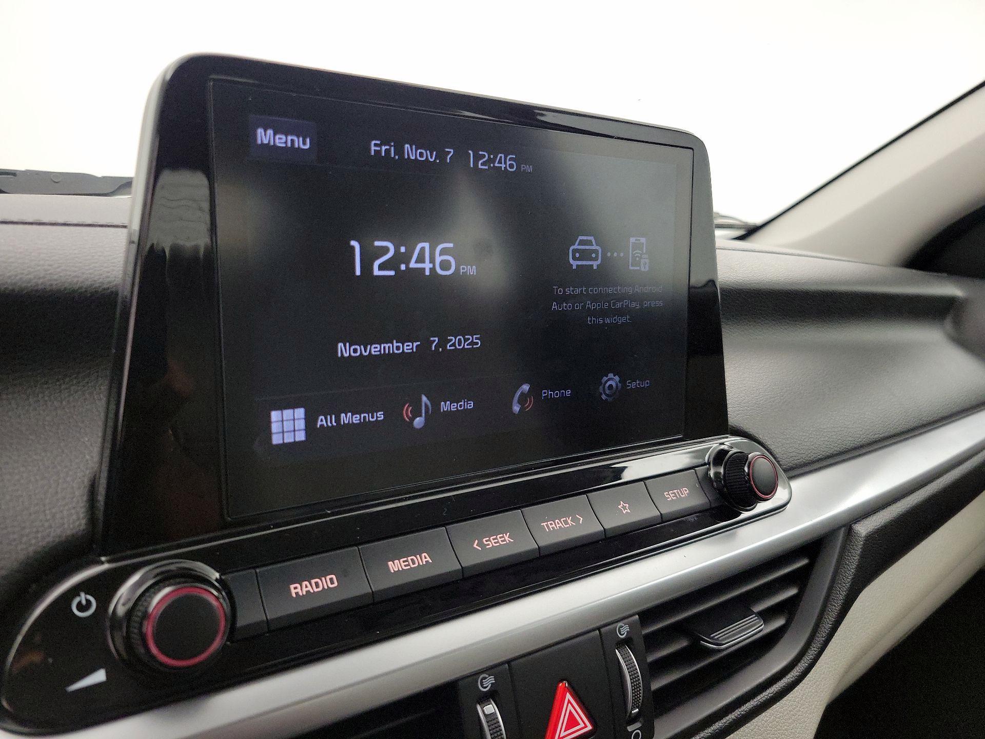 Thumbnail: 2023 Kia Forte - 15