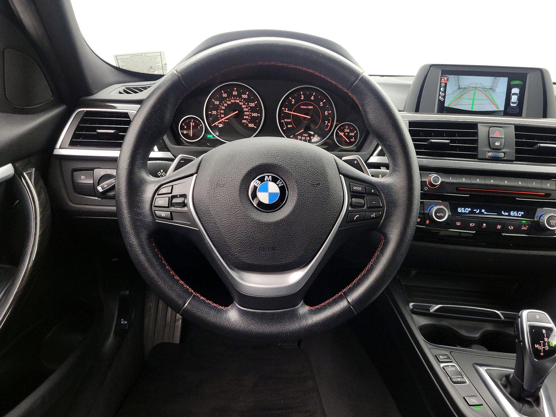 Thumbnail: 2016 BMW 3 Series - 10
