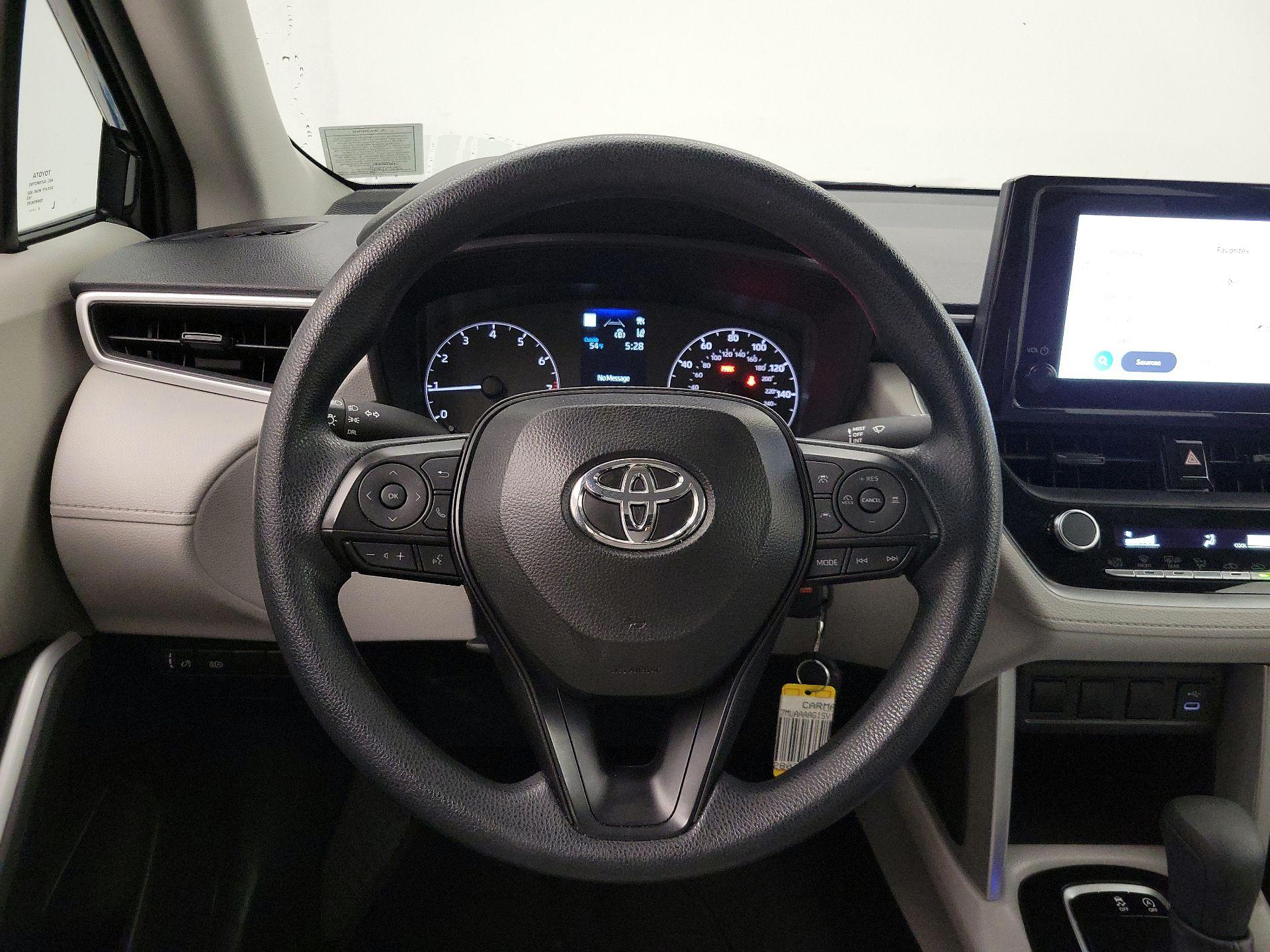 Thumbnail: 2025 Toyota Corolla Cross - 10