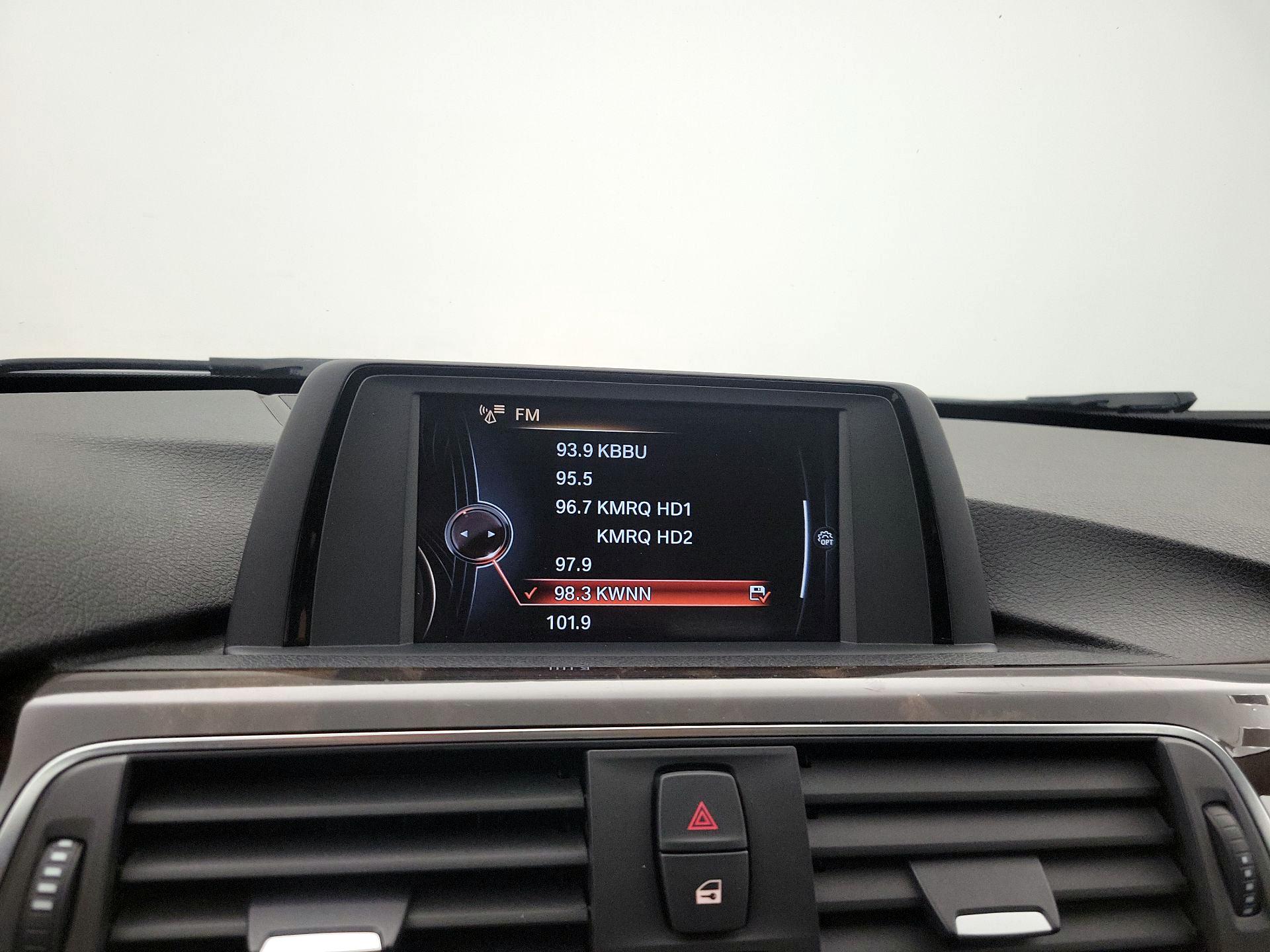 Thumbnail: 2016 BMW 3 Series - 15