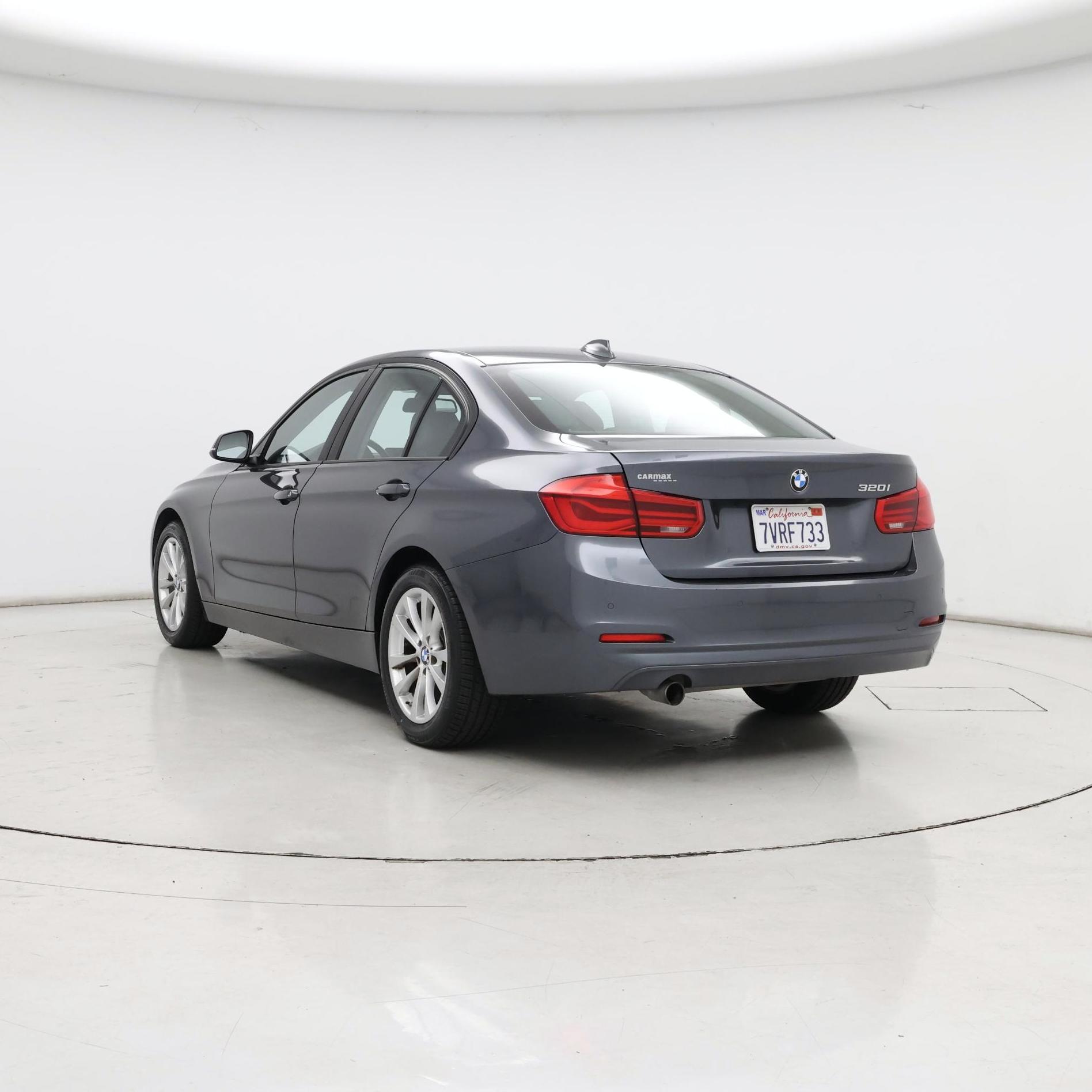 Thumbnail: 2016 BMW 3 Series - 2