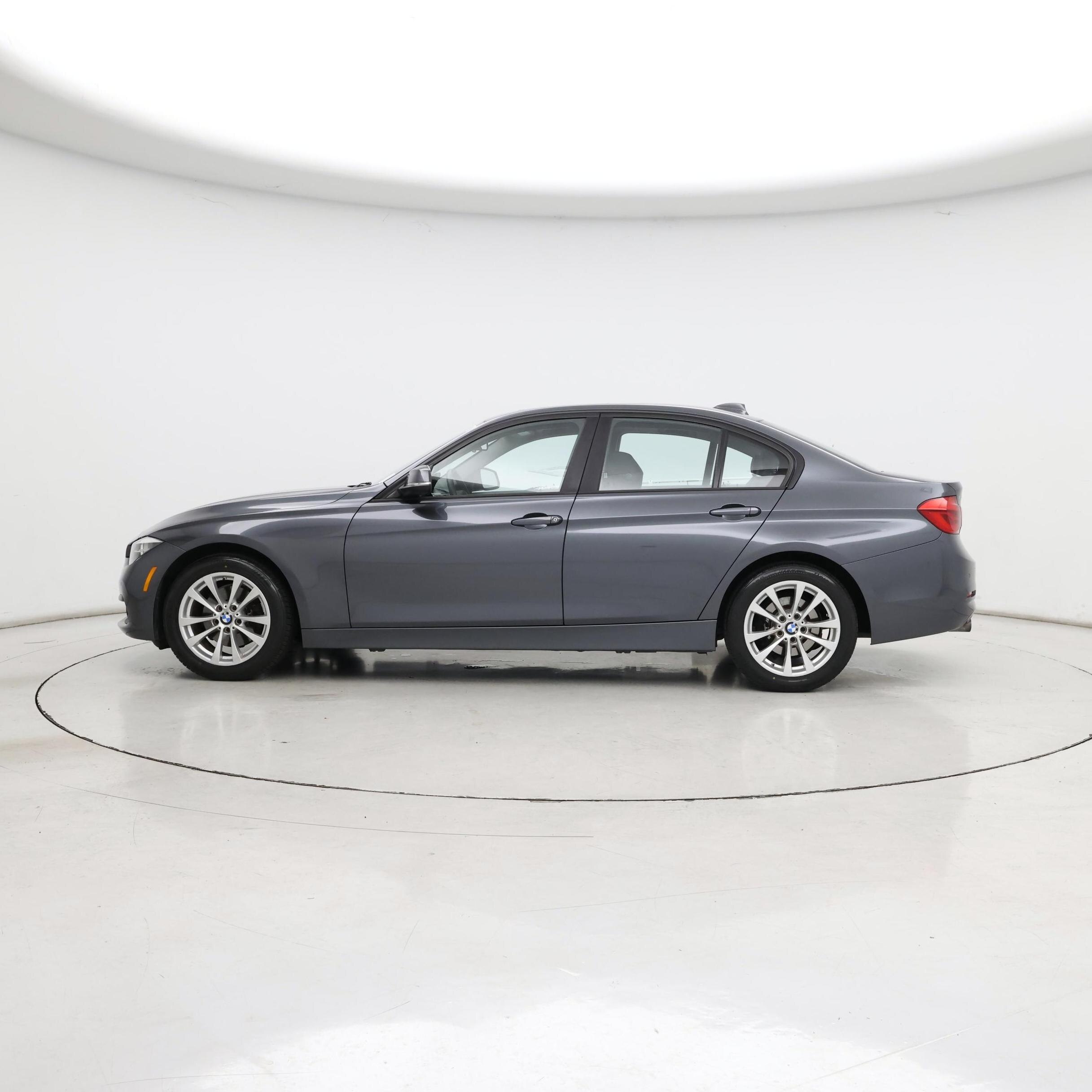 Thumbnail: 2016 BMW 3 Series - 3