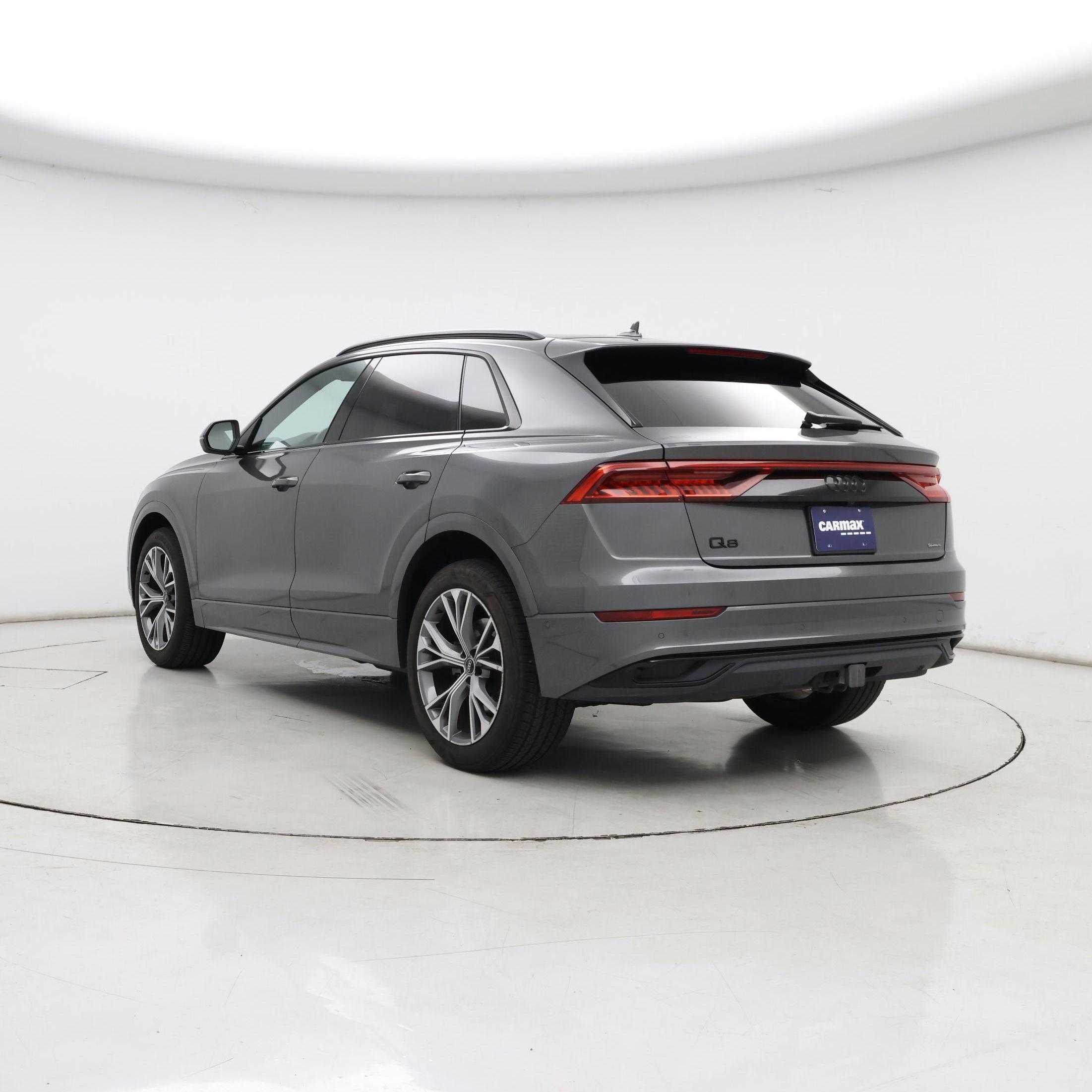 Thumbnail: 2021 Audi Q8 - 2