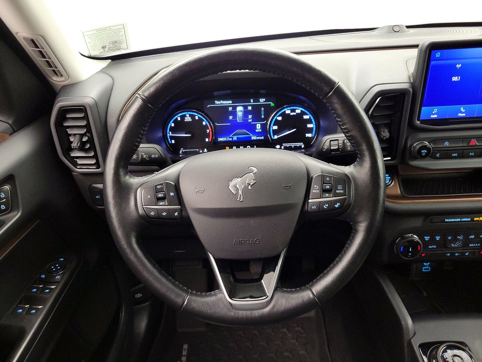 Thumbnail: 2022 Ford Bronco Sport - 10