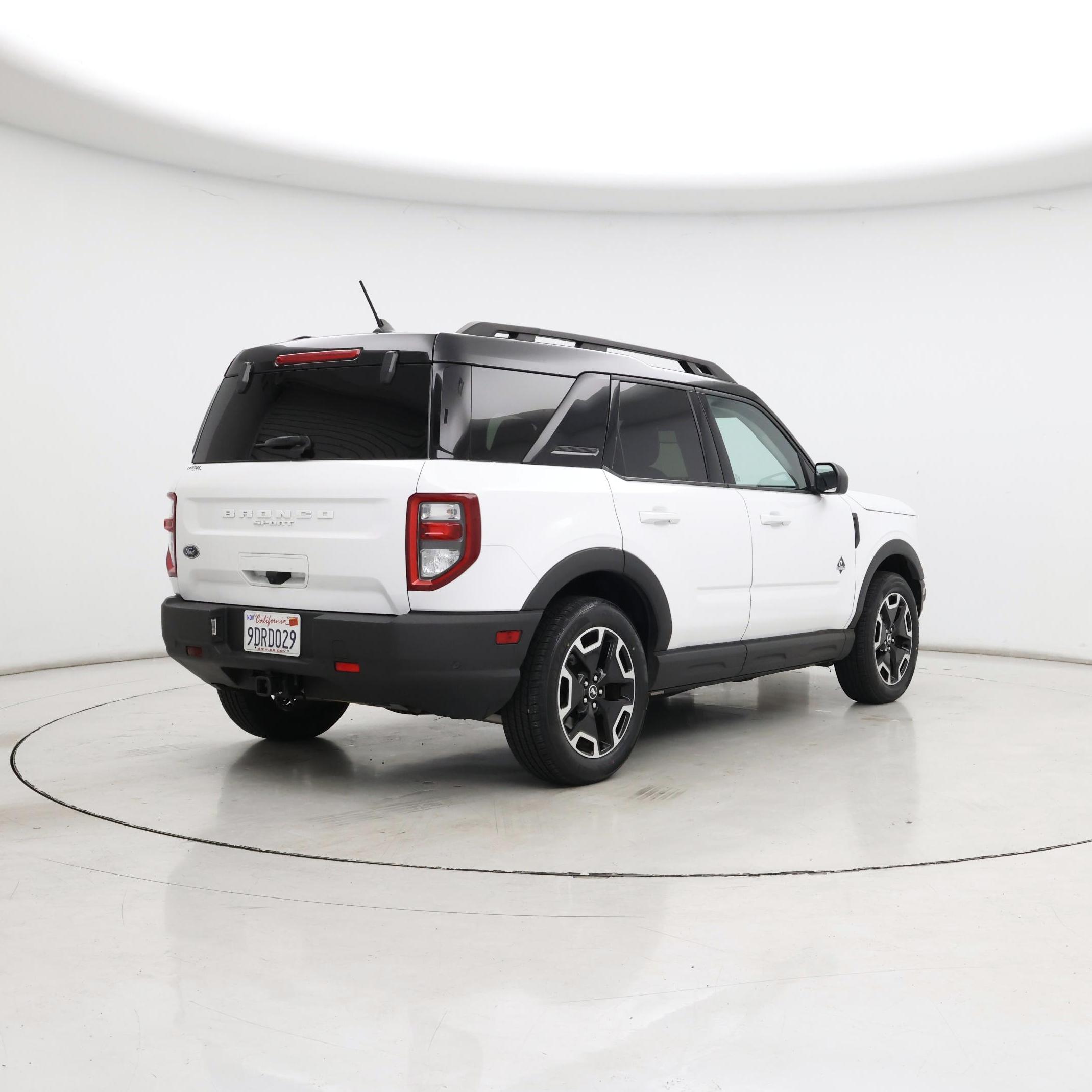 Thumbnail: 2022 Ford Bronco Sport - 8