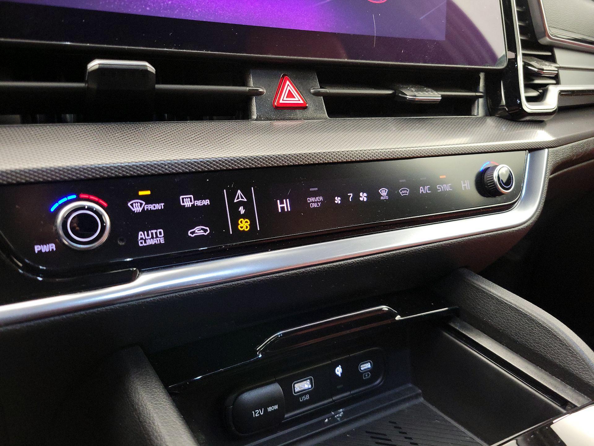 Thumbnail: 2023 Kia Sportage - 17