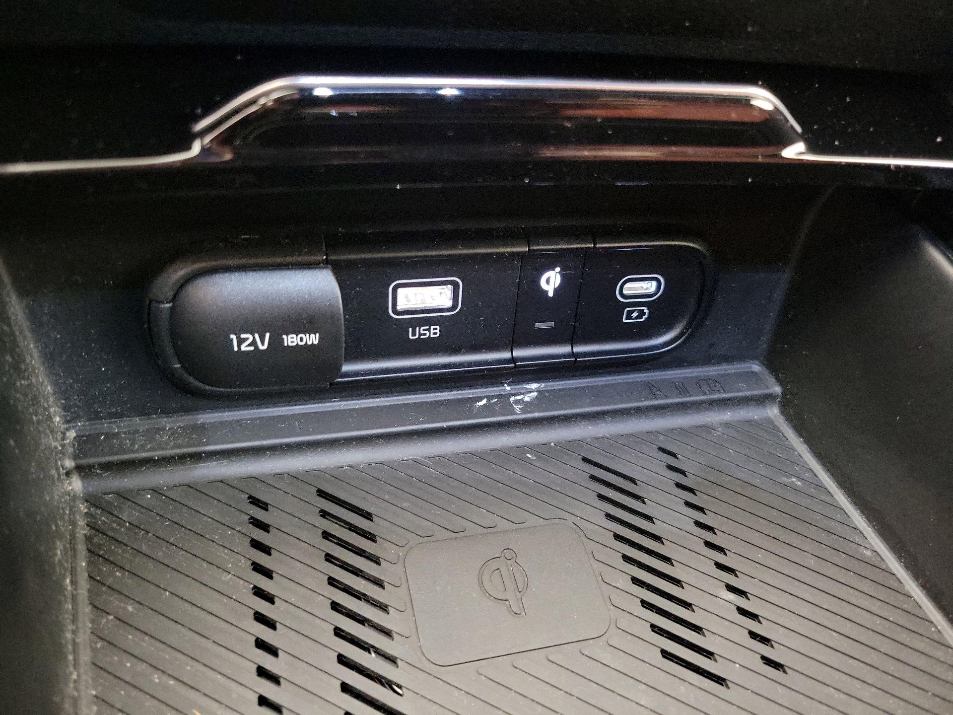 Thumbnail: 2023 Kia Sportage - 19