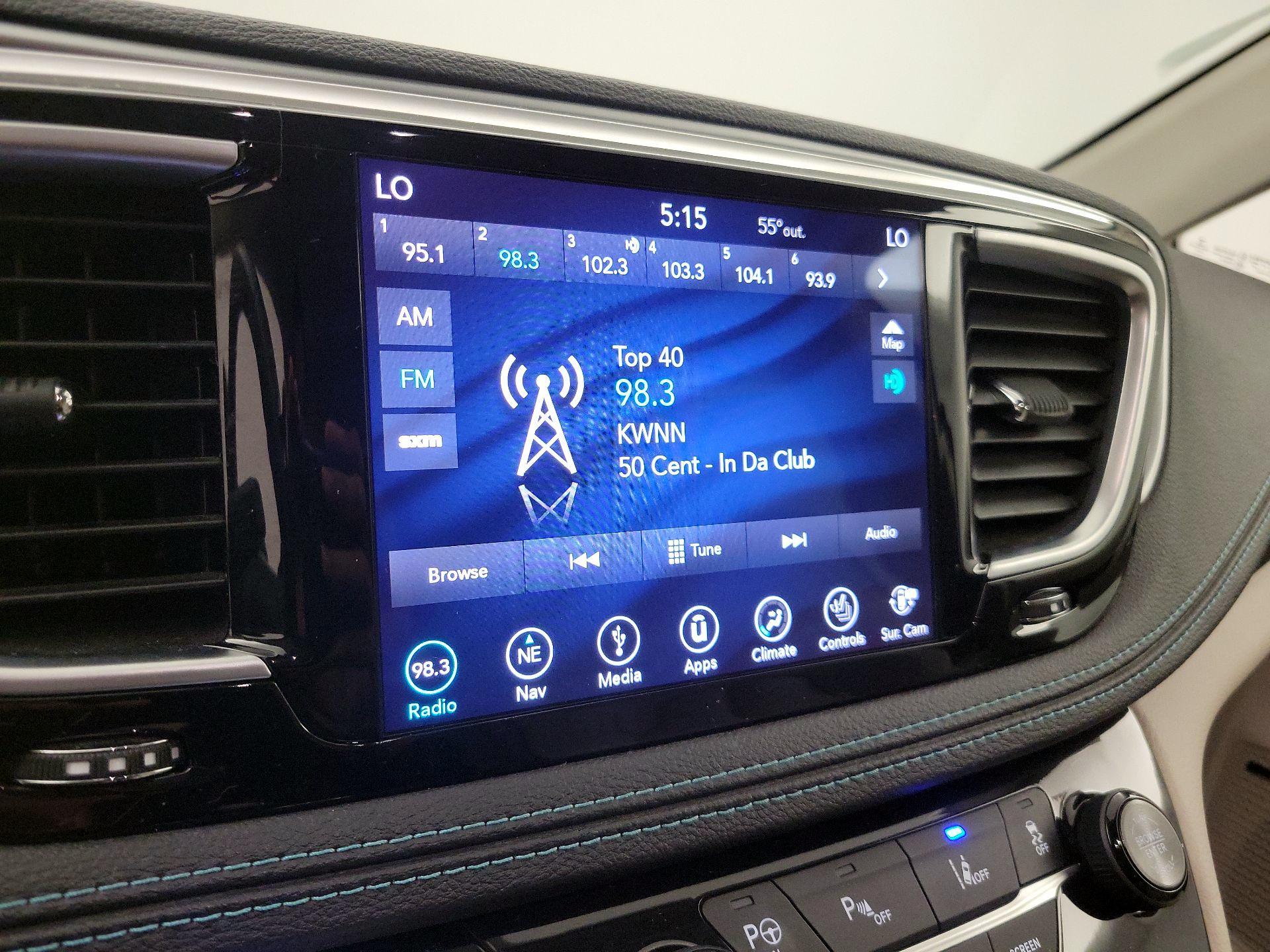 Thumbnail: 2018 Chrysler Pacifica - 16