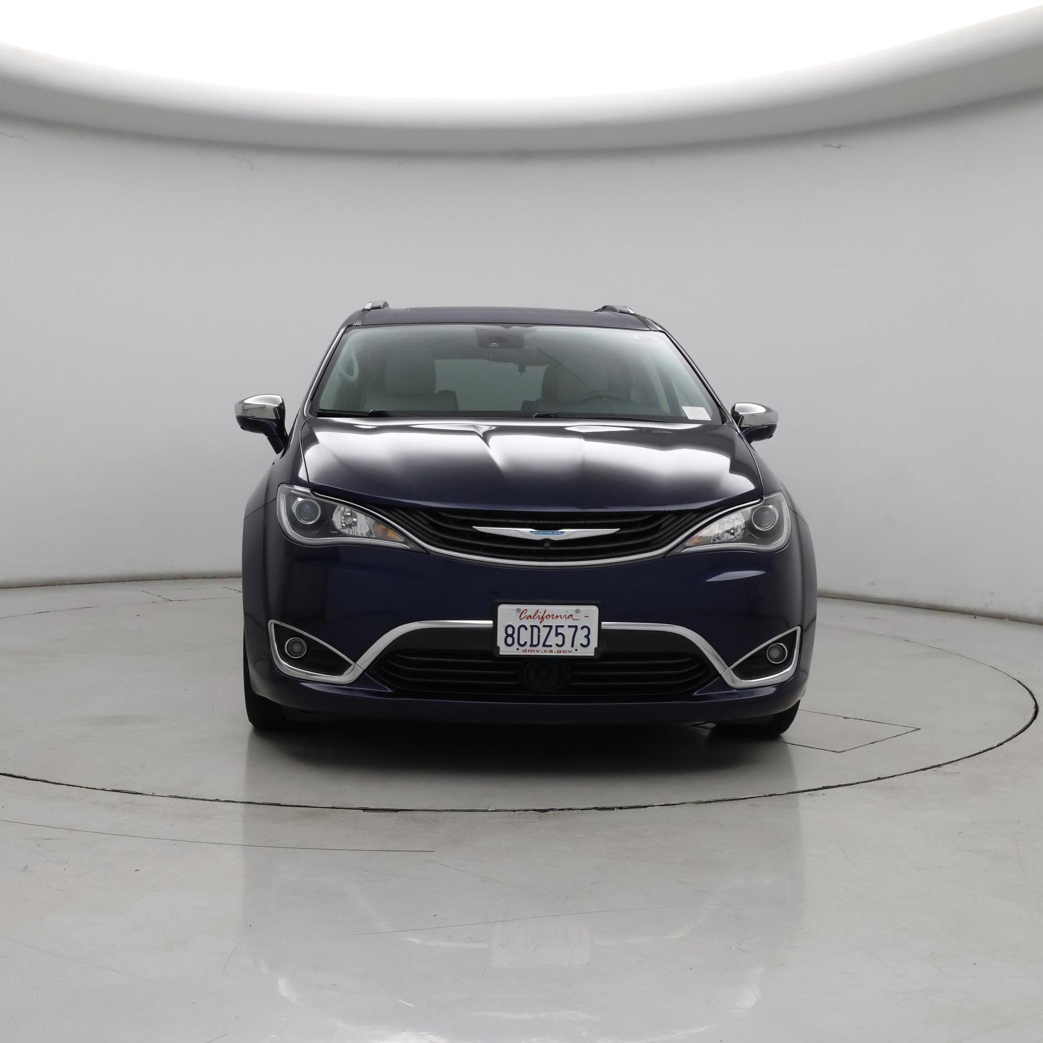 Thumbnail: 2018 Chrysler Pacifica - 5