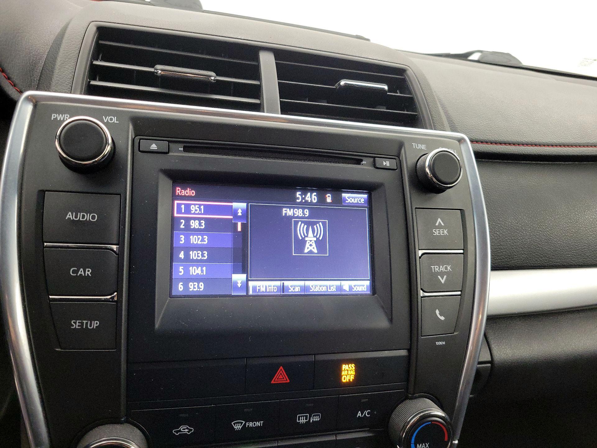 Thumbnail: 2016 Toyota Camry - 15