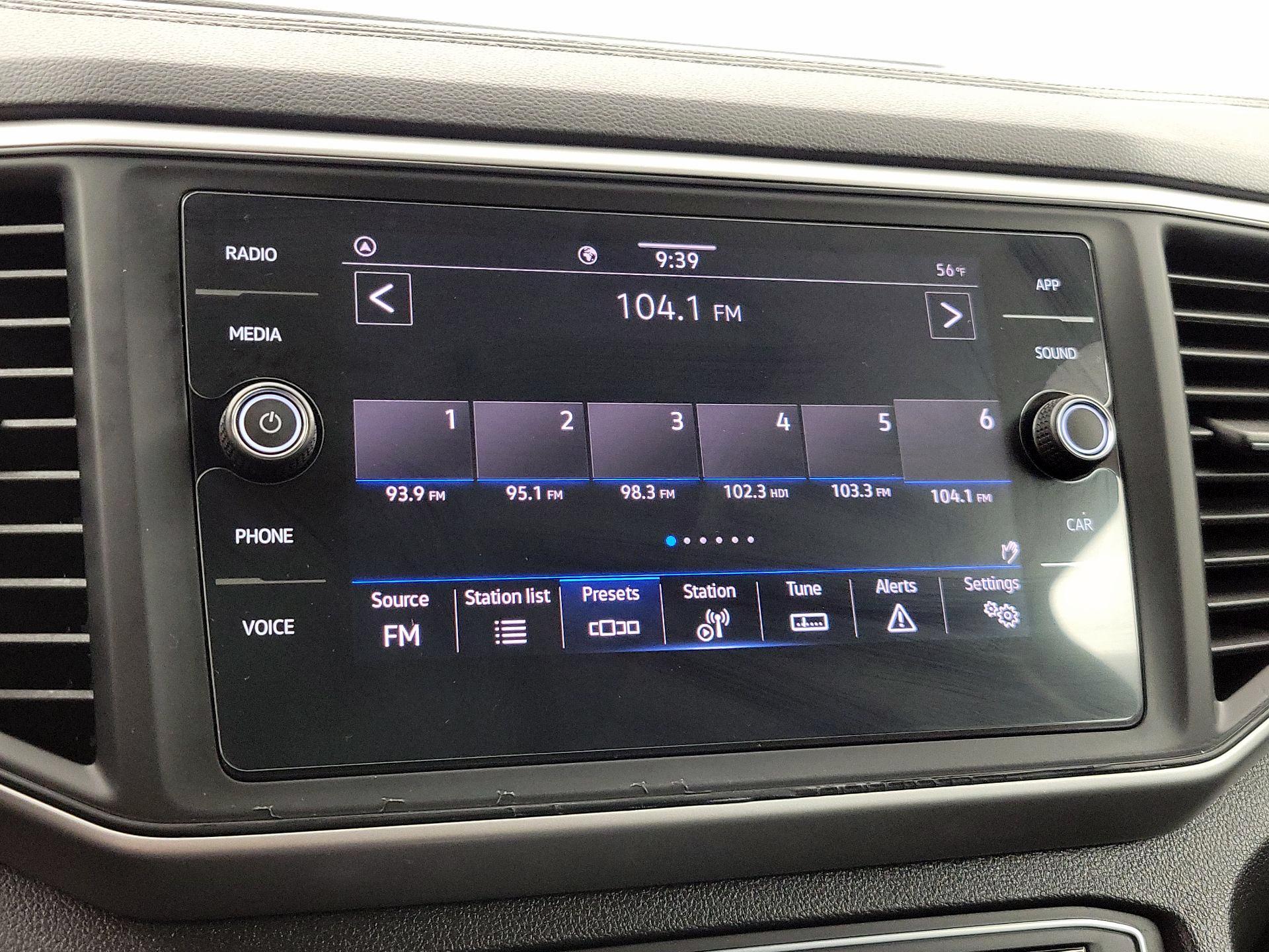 Thumbnail: 2021 Volkswagen Atlas - 15