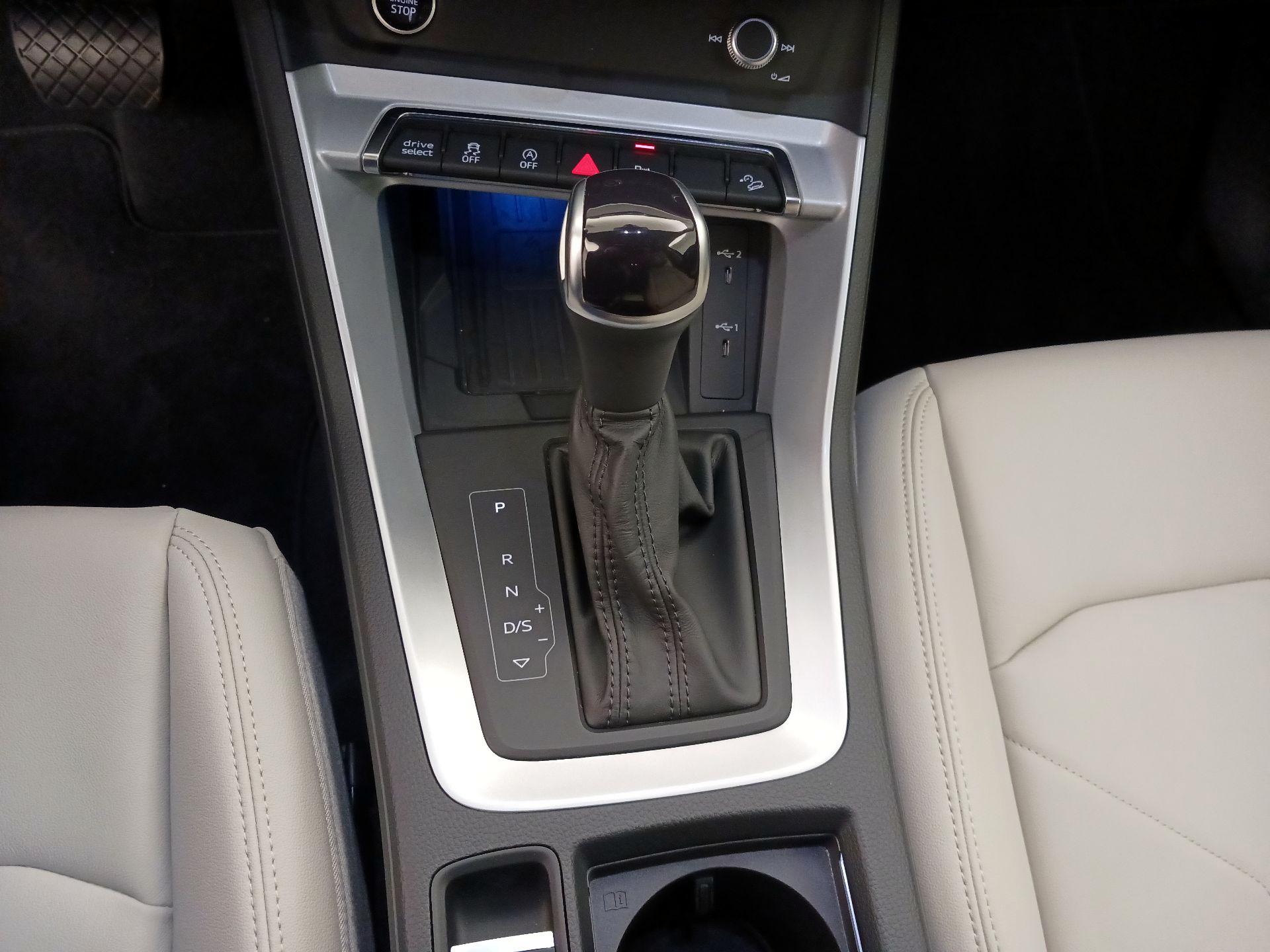 Thumbnail: 2022 Audi Q3 - 17