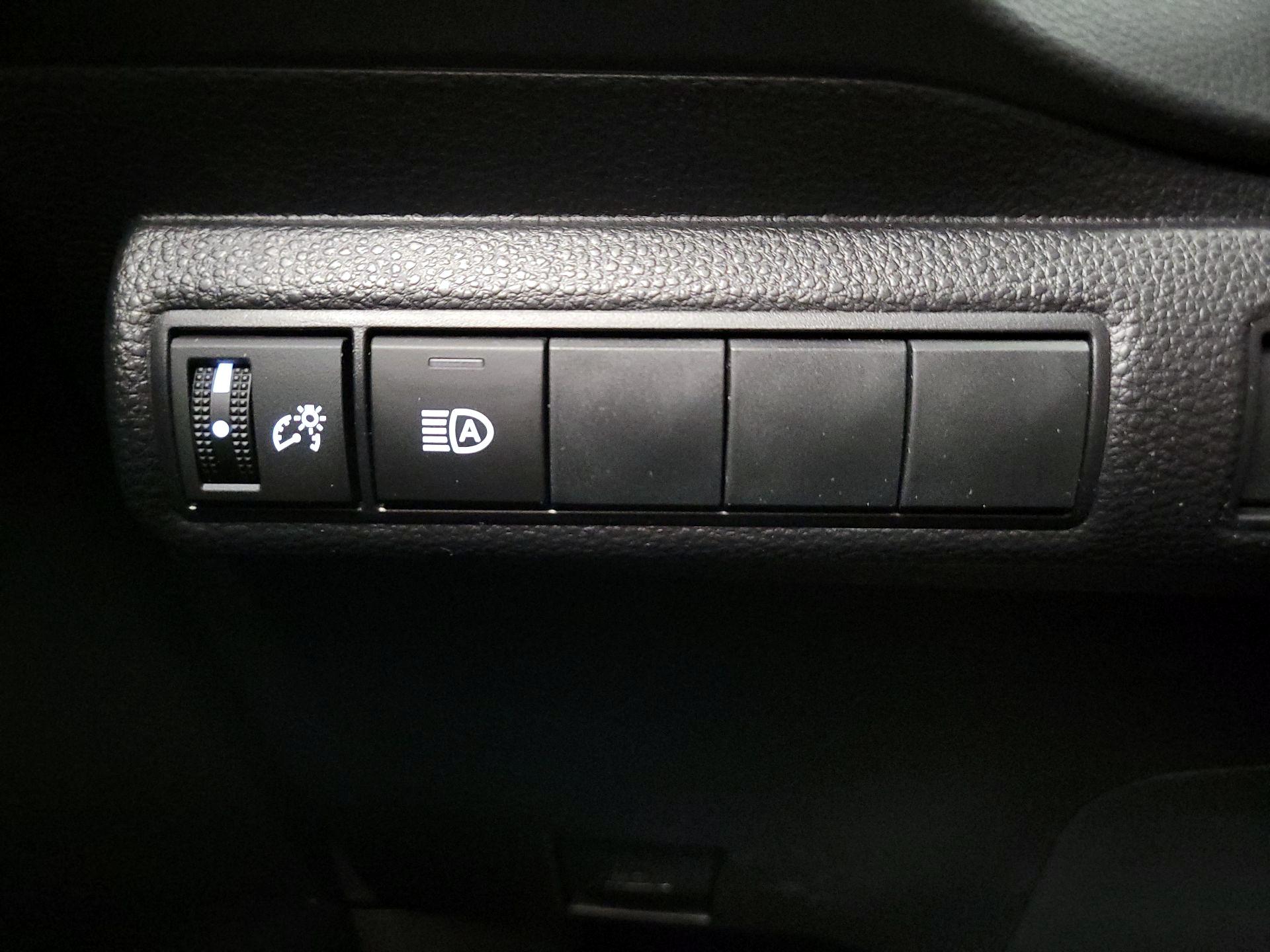 Thumbnail: 2024 Toyota Corolla - 13