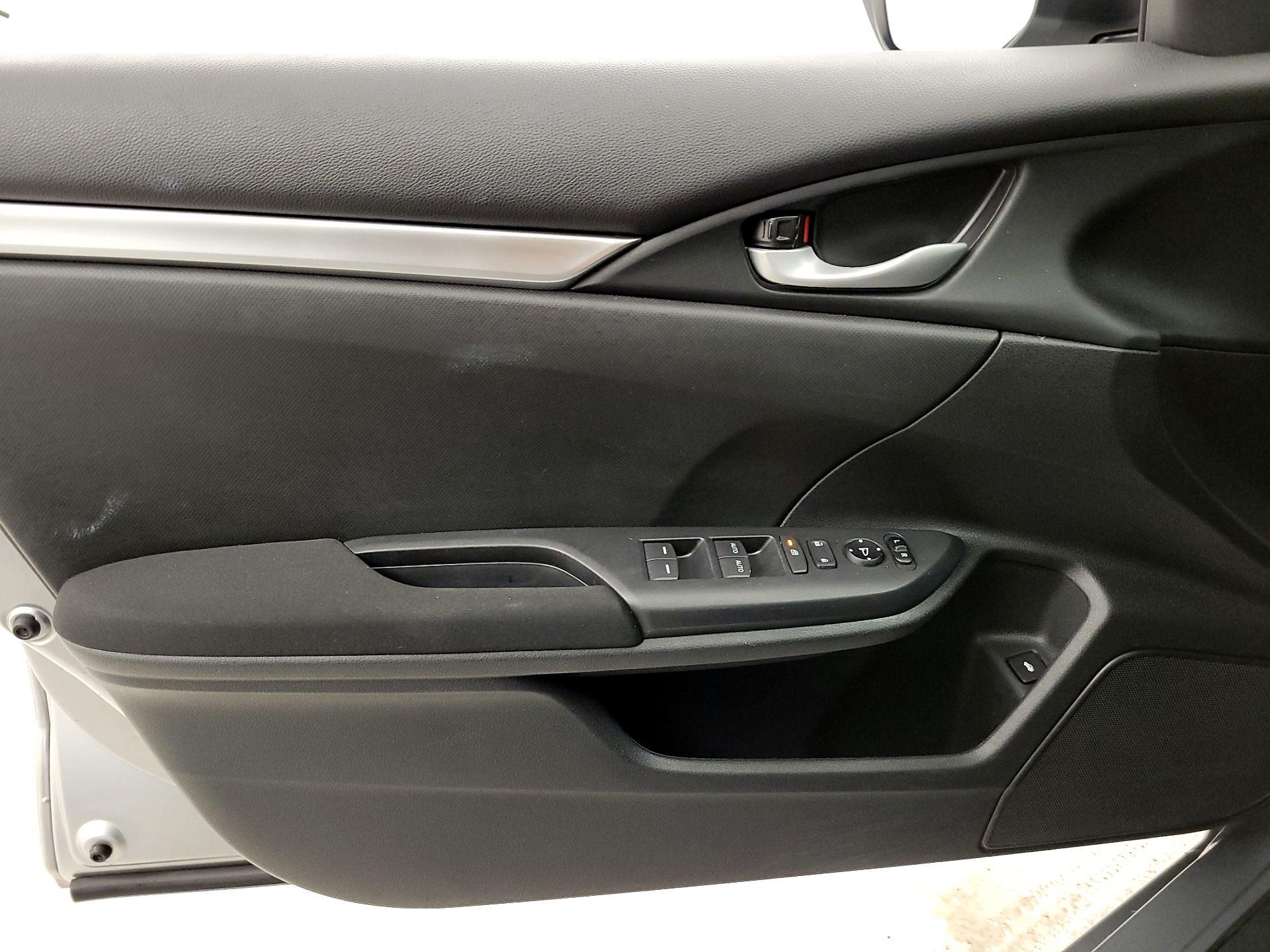 Thumbnail: 2019 Honda Civic - 12