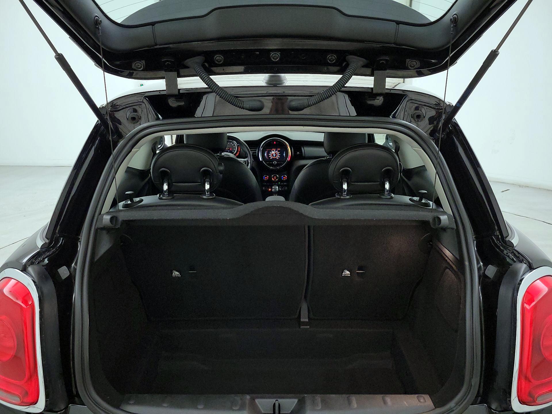 Thumbnail: 2017 MINI Cooper Hardtop - 20