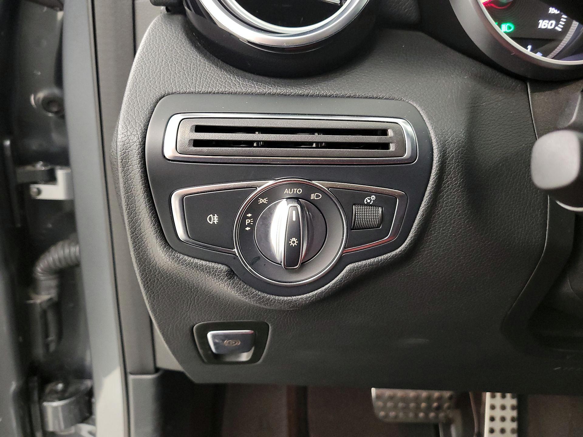 Thumbnail: 2018 Mercedes-Benz GLC - 13