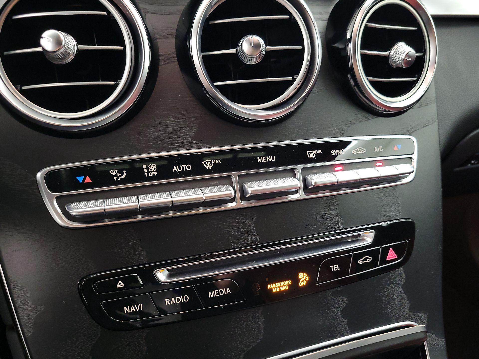 Thumbnail: 2018 Mercedes-Benz GLC - 16