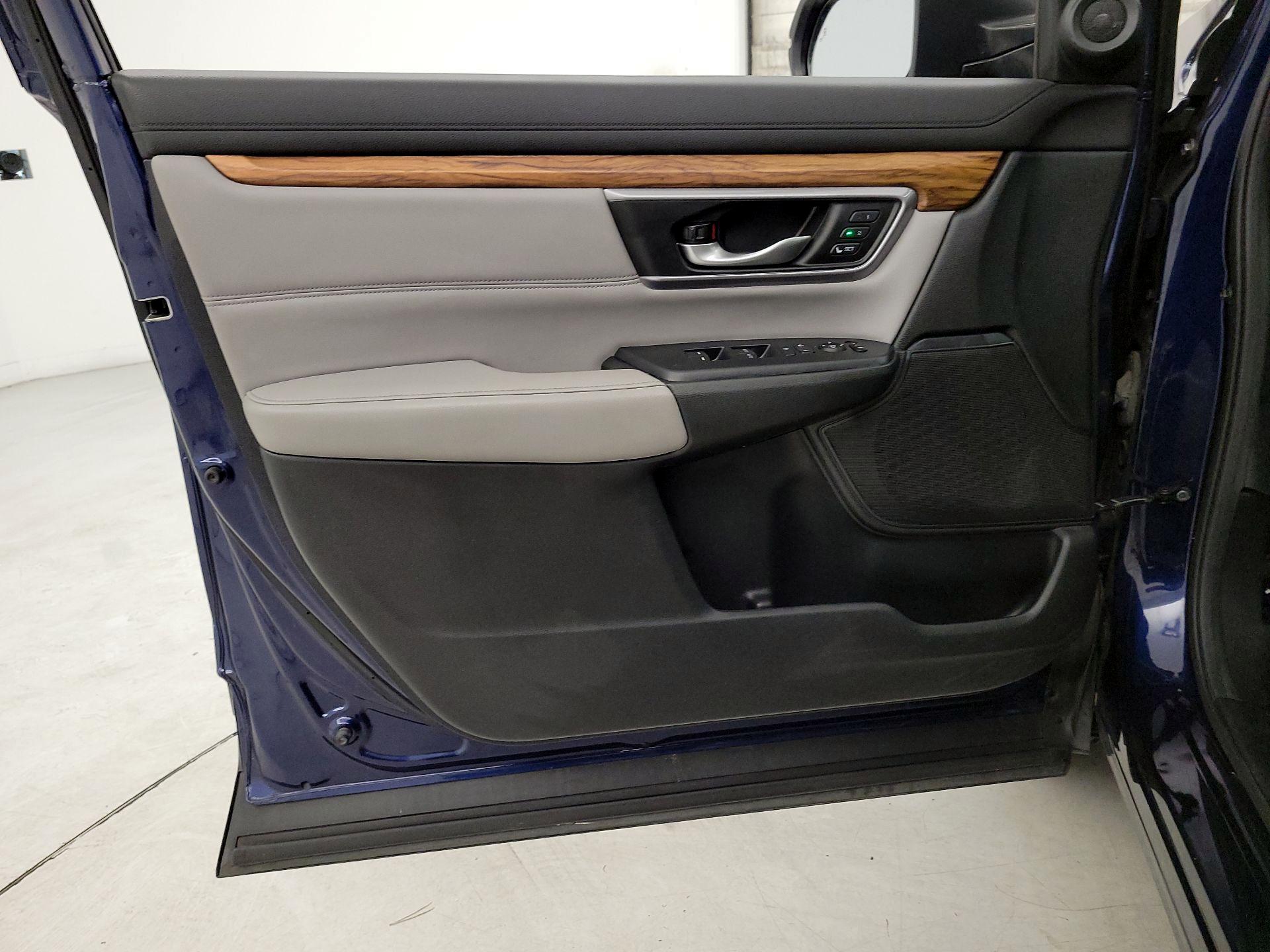 Thumbnail: 2017 Honda CR-V - 12