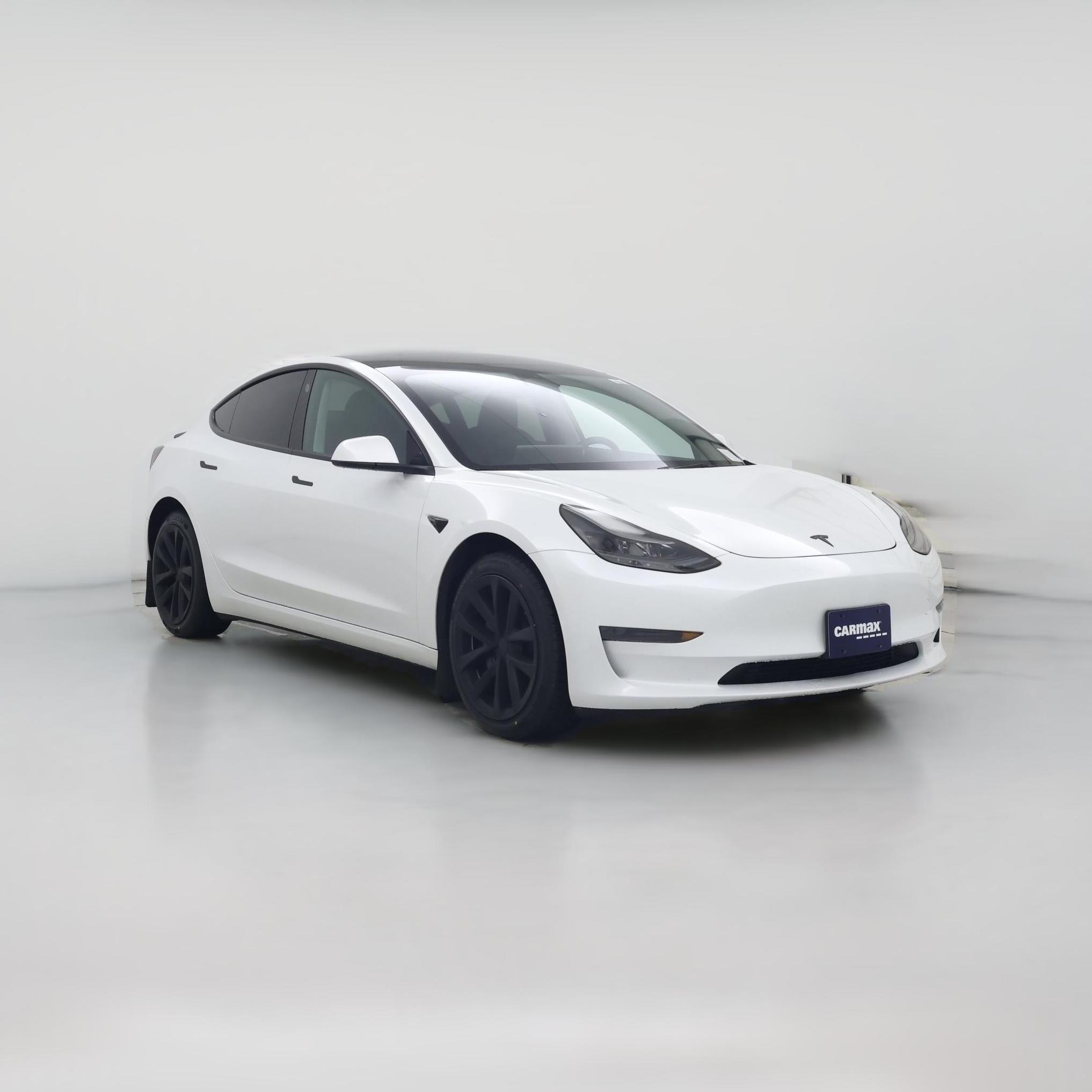Thumbnail: 2023 Tesla Model 3 - 1