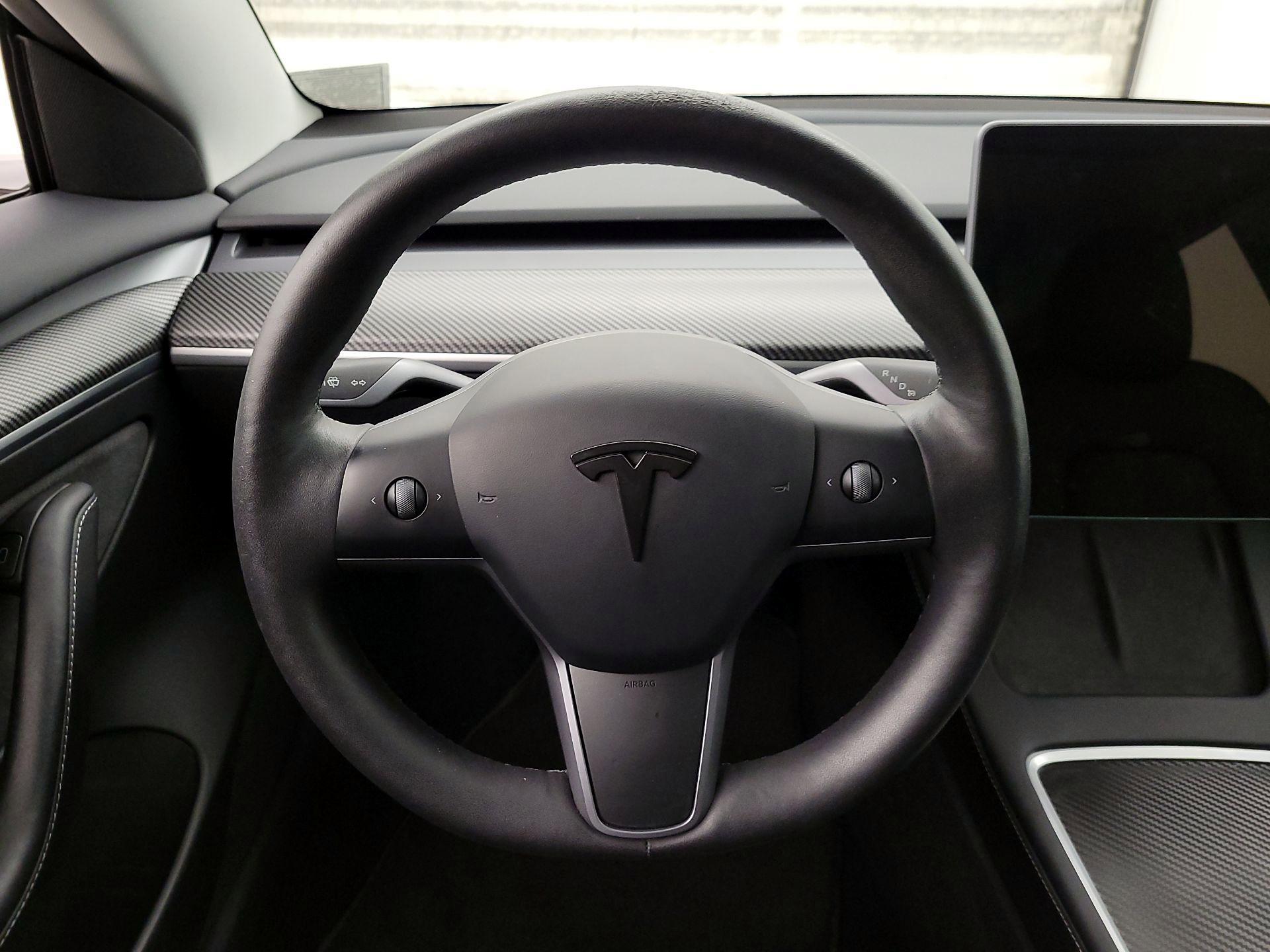 Thumbnail: 2023 Tesla Model 3 - 10