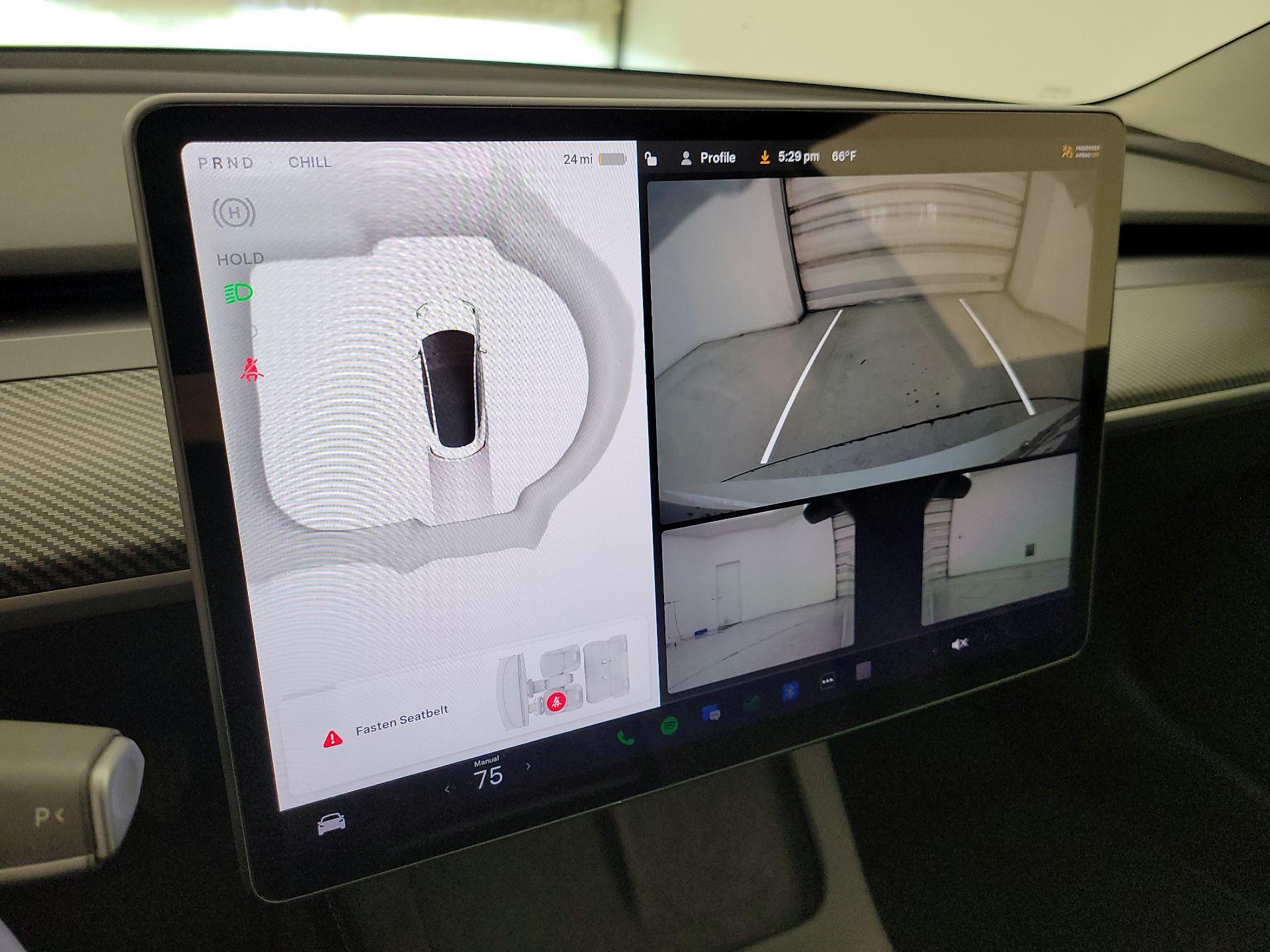 Thumbnail: 2023 Tesla Model 3 - 14