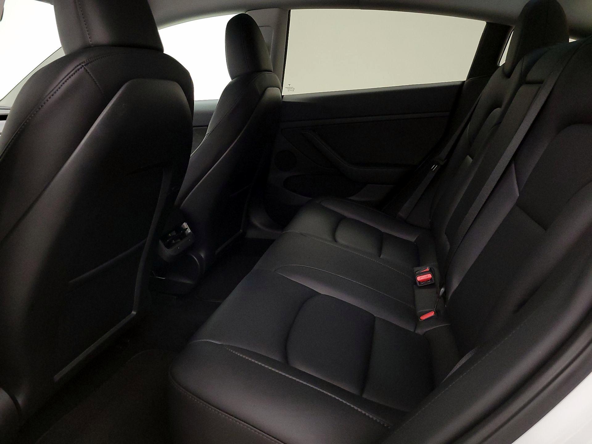 Thumbnail: 2023 Tesla Model 3 - 19