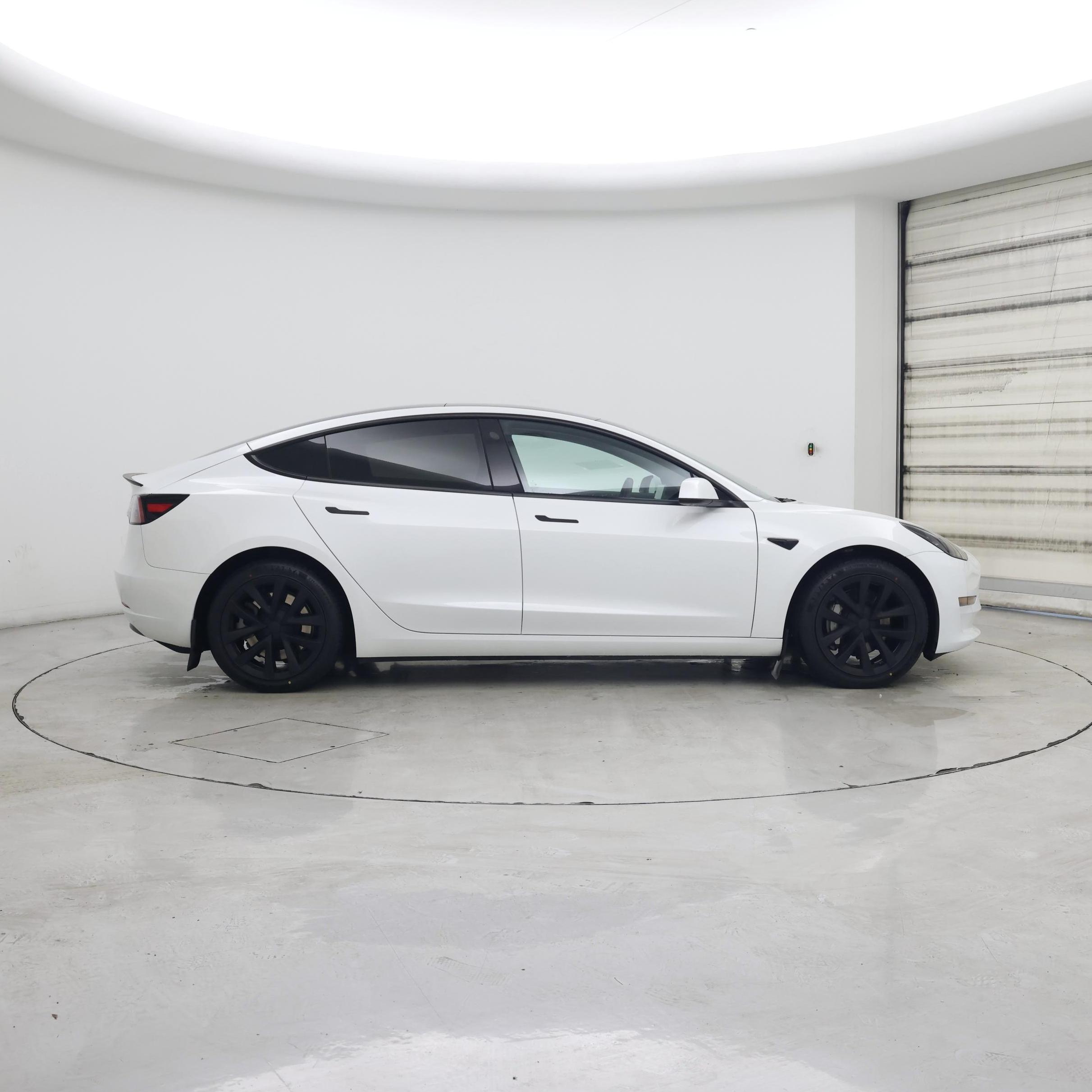 Thumbnail: 2023 Tesla Model 3 - 7