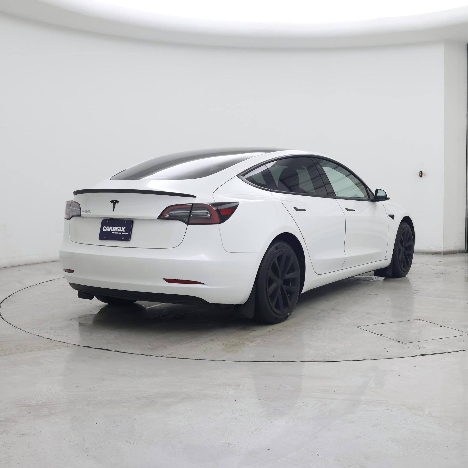 Thumbnail: 2023 Tesla Model 3 - 8