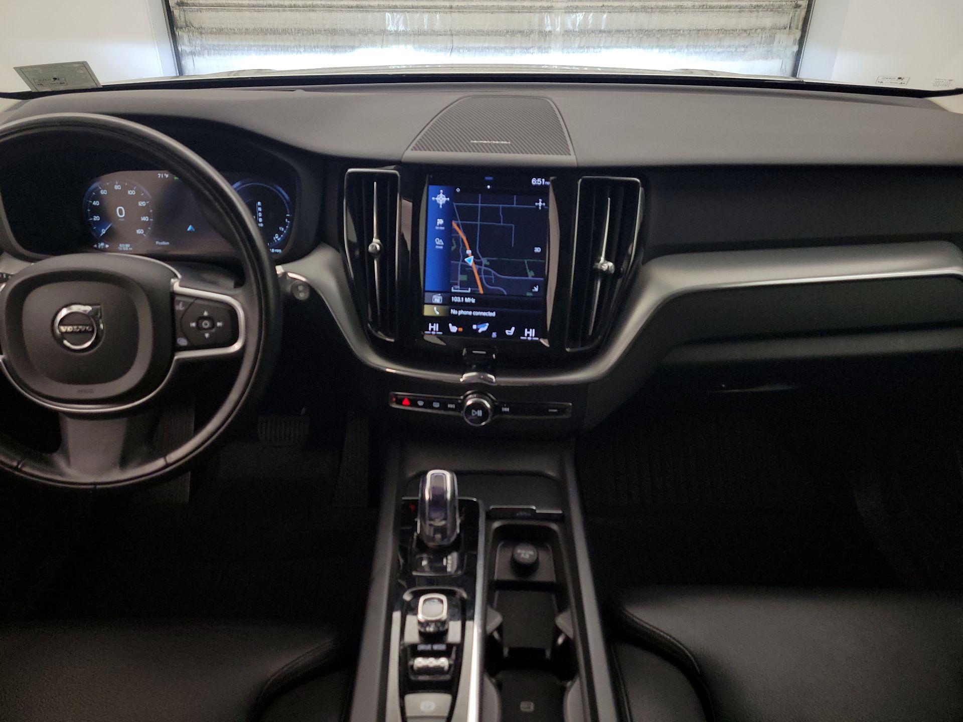 Thumbnail: 2019 Volvo XC60 - 9