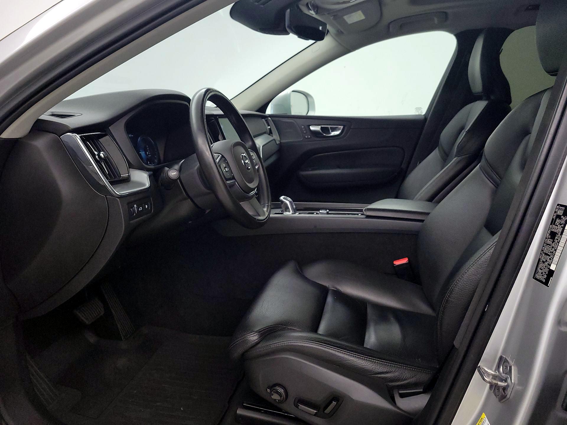 Thumbnail: 2019 Volvo XC60 - 11