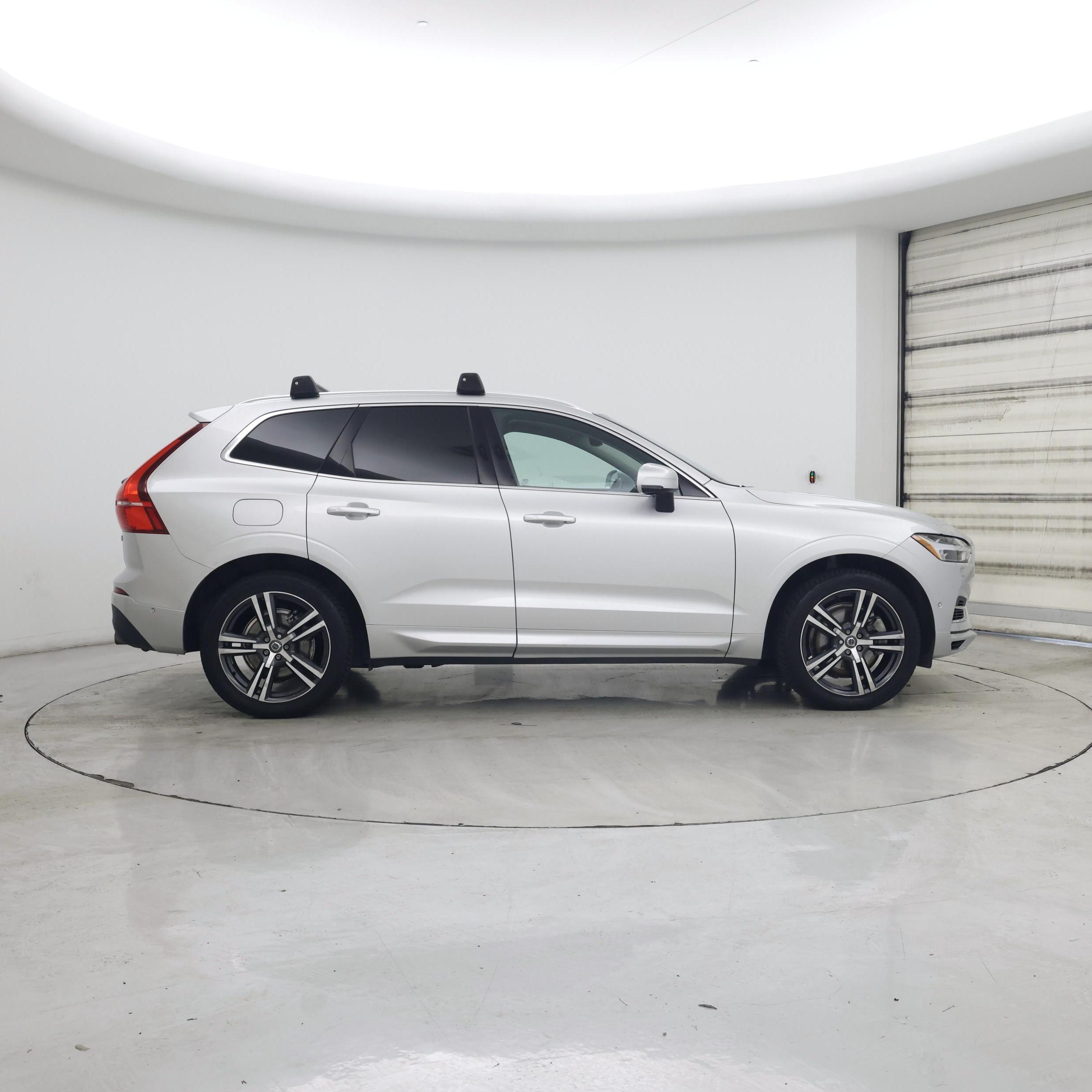 Thumbnail: 2019 Volvo XC60 - 7