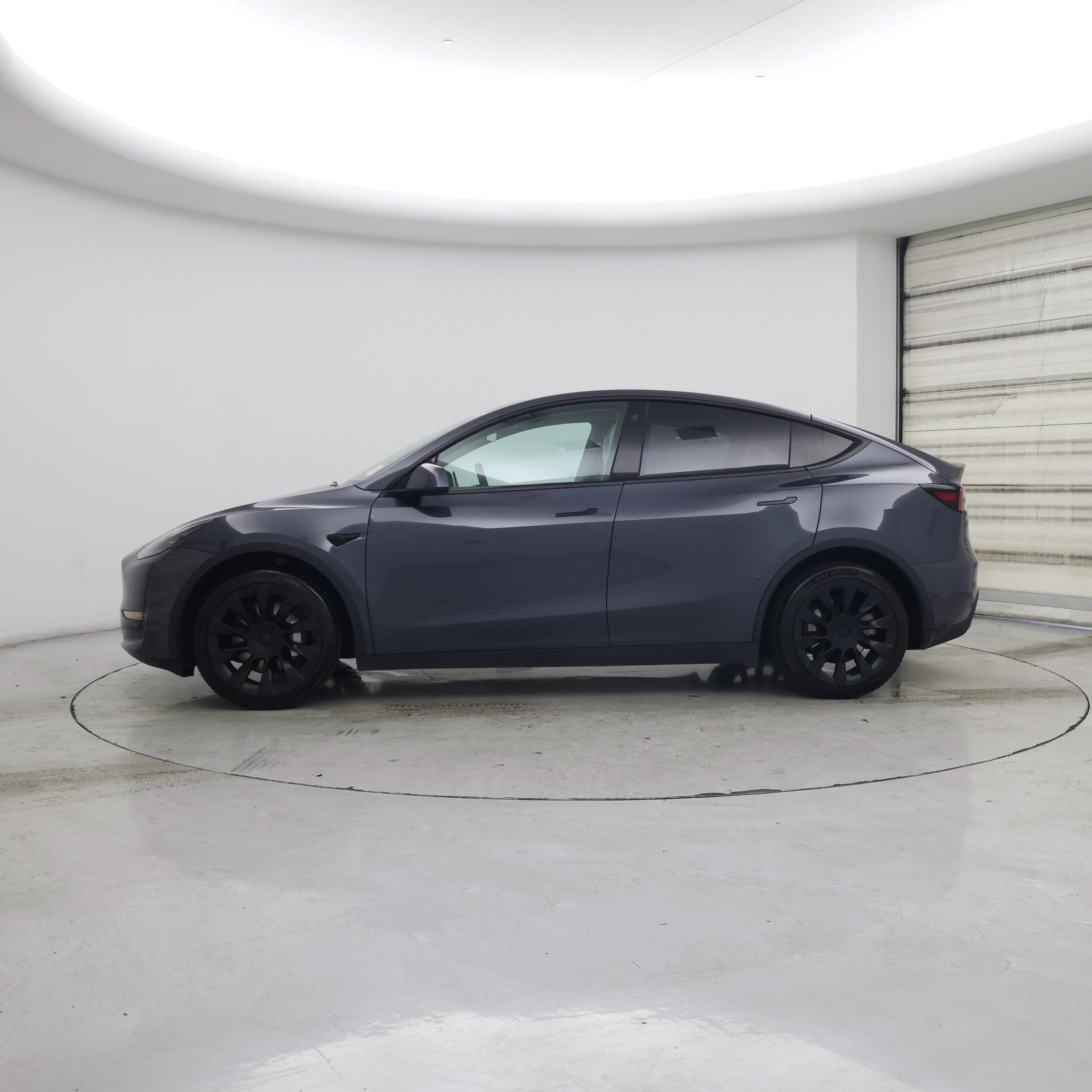 Thumbnail: 2022 Tesla Model Y - 3