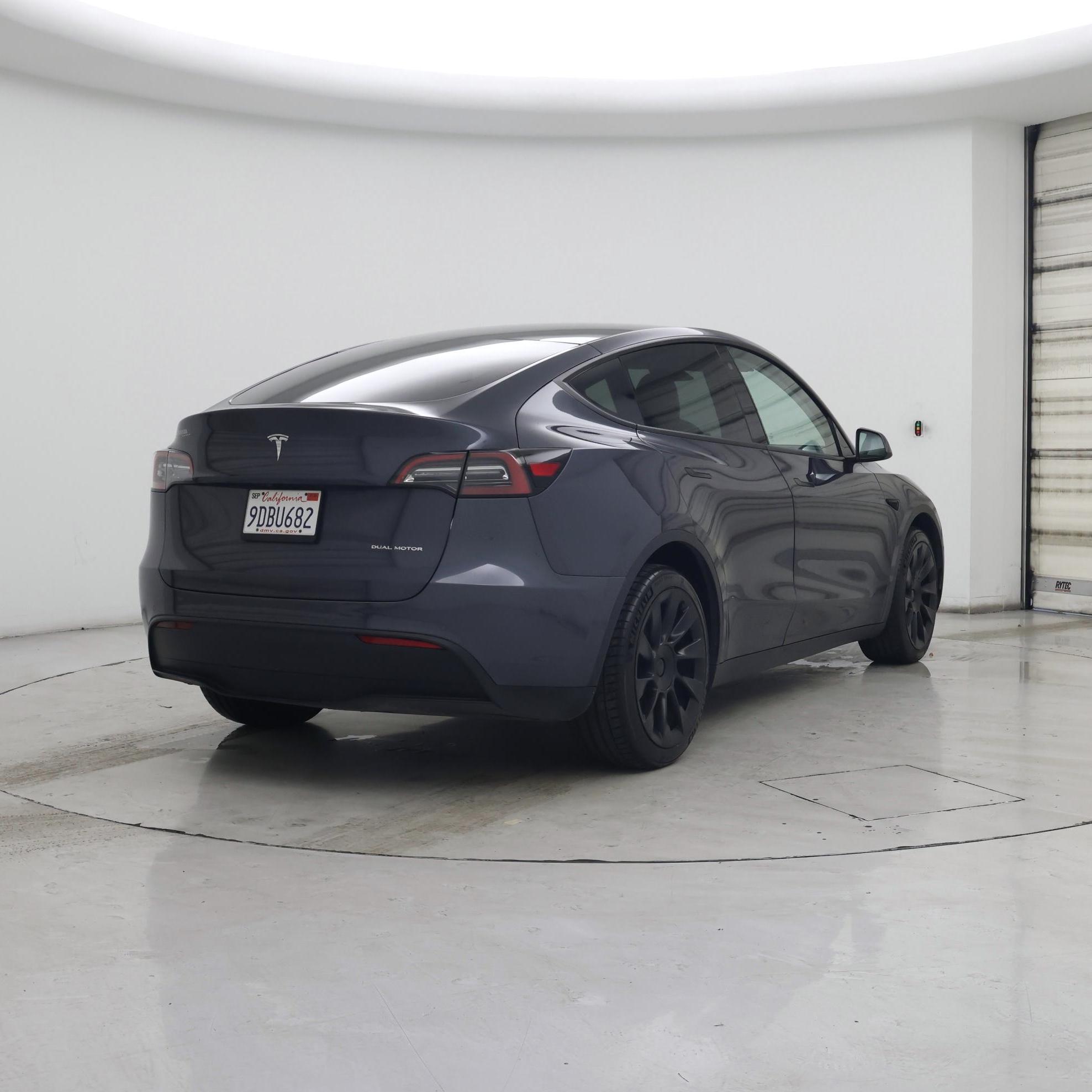 Thumbnail: 2022 Tesla Model Y - 8
