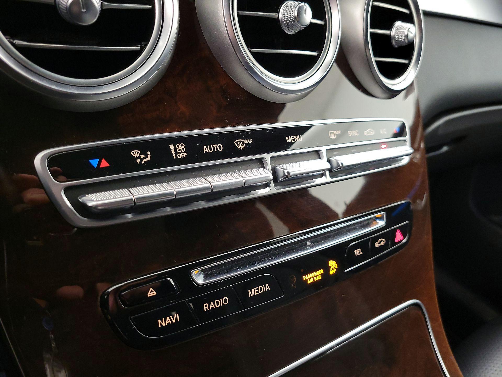 Thumbnail: 2018 Mercedes-Benz GLC - 17