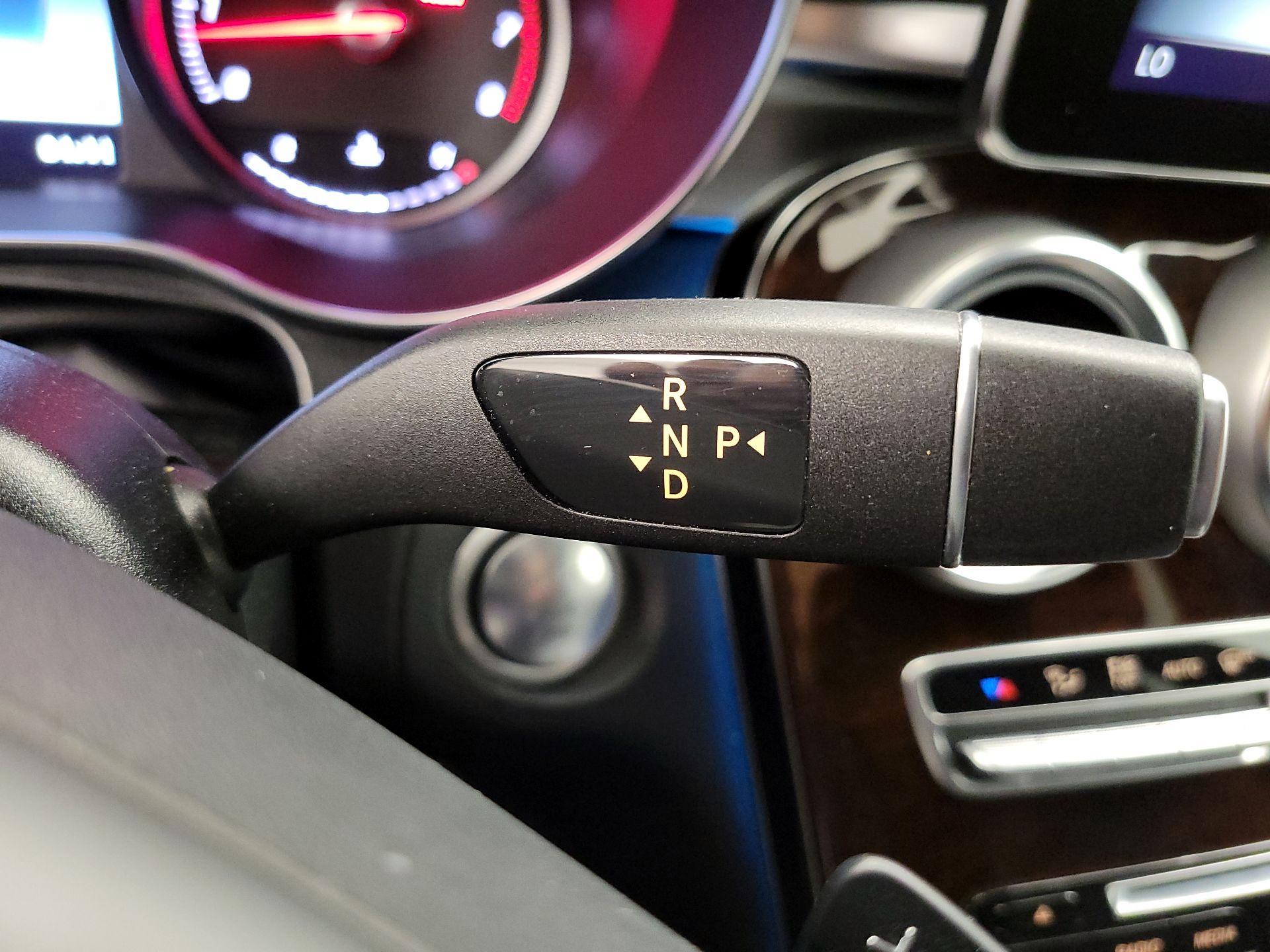 Thumbnail: 2018 Mercedes-Benz GLC - 18