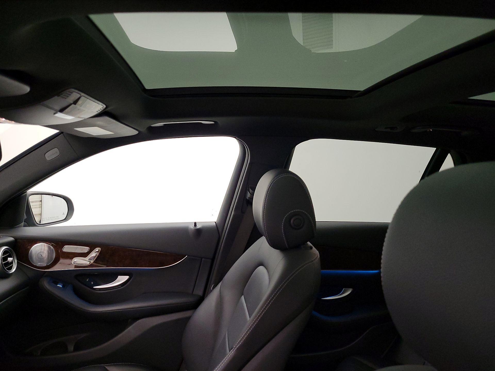 Thumbnail: 2018 Mercedes-Benz GLC - 20