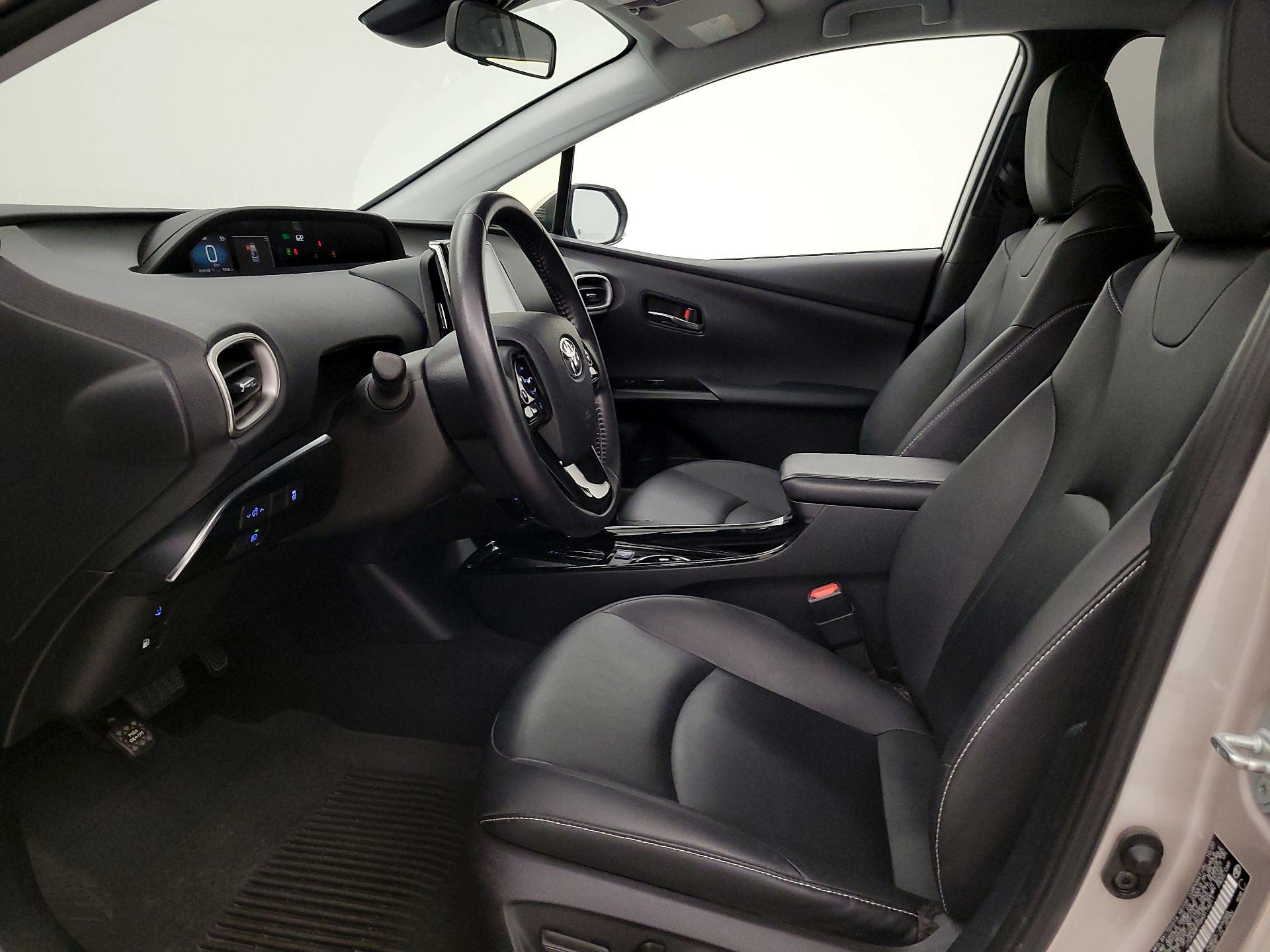 Thumbnail: 2021 Toyota Prius Prime - 11