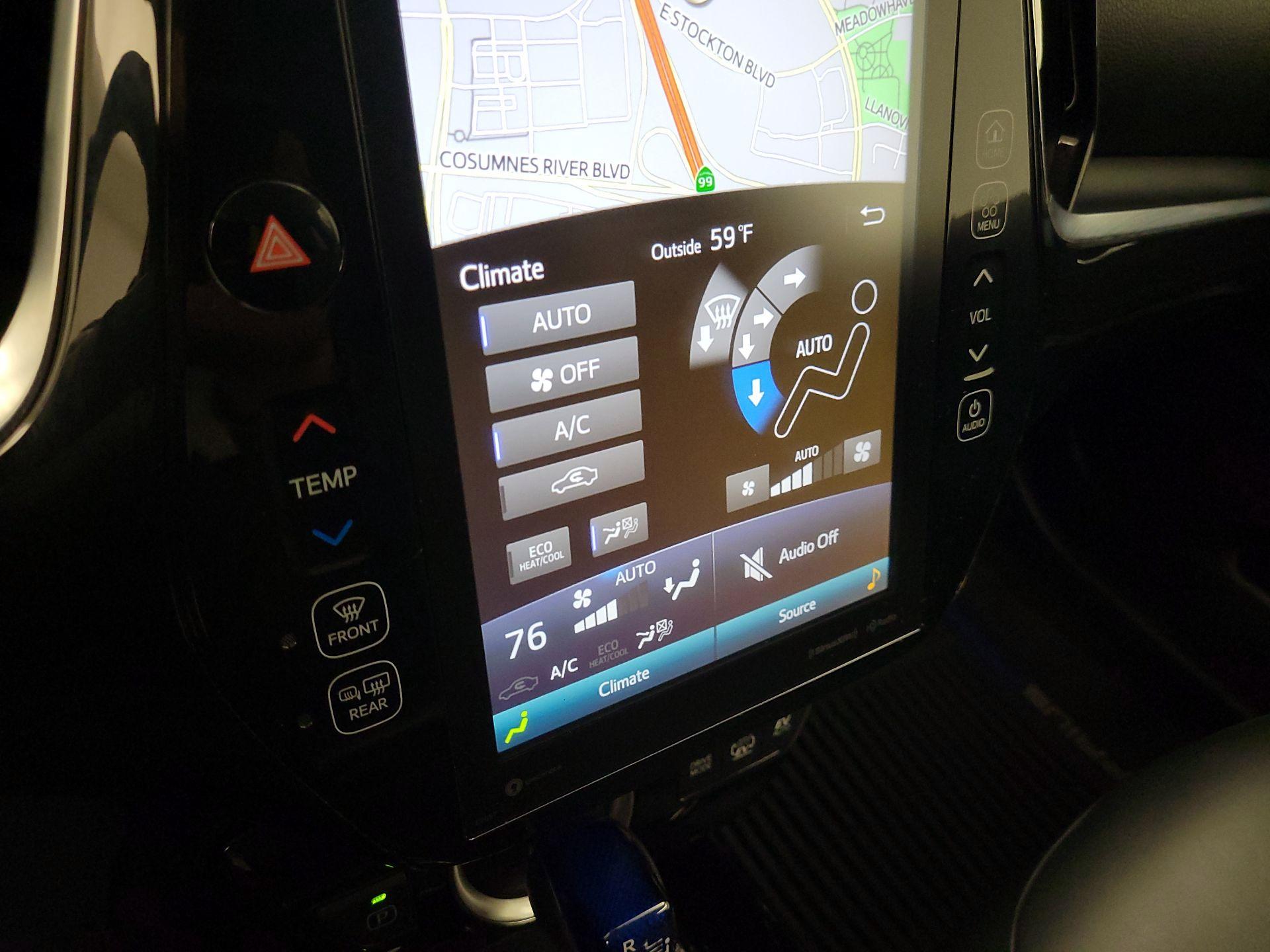 Thumbnail: 2021 Toyota Prius Prime - 16