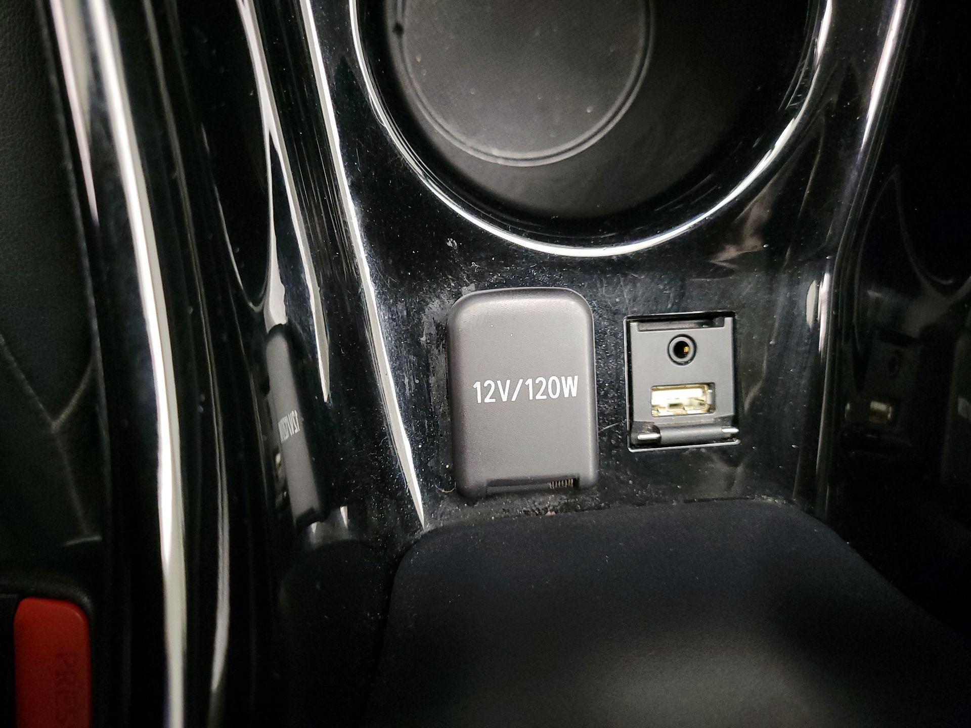 Thumbnail: 2021 Toyota Prius Prime - 18